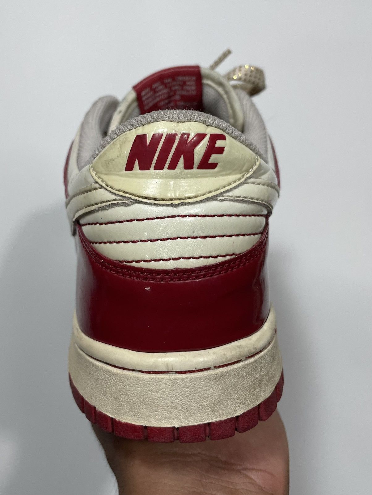 Nike × Vintage ❤️Vintage Rare Nike Dunk Low Valentine Red White SB 04 05 of Size US 9 / EU 42 - 16 Thumbnail