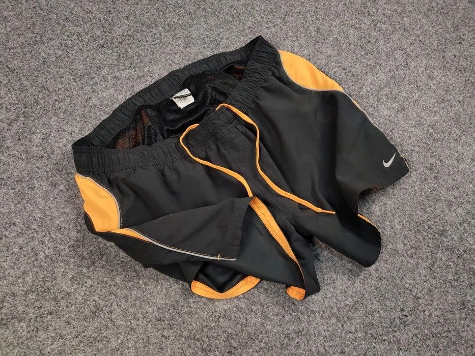 Nike Vintage Nike Shorts Gray Logo swoosh casual Y2K Streetwear Size US 36 / EU 52 - 3 Thumbnail