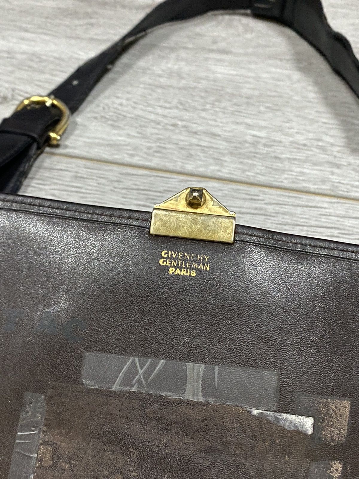 Givenchy Givenchy Gentelman with Key leather shoulder bag Size ONE SIZE - 3 Thumbnail