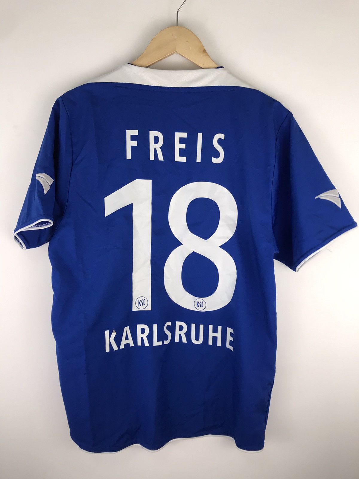 Other Karlsruher SC Trikot Jako Football Jersey,SEBASTIAN FREIS 18 Size US S / EU 44-46 / 1 - 2 Thumbnail