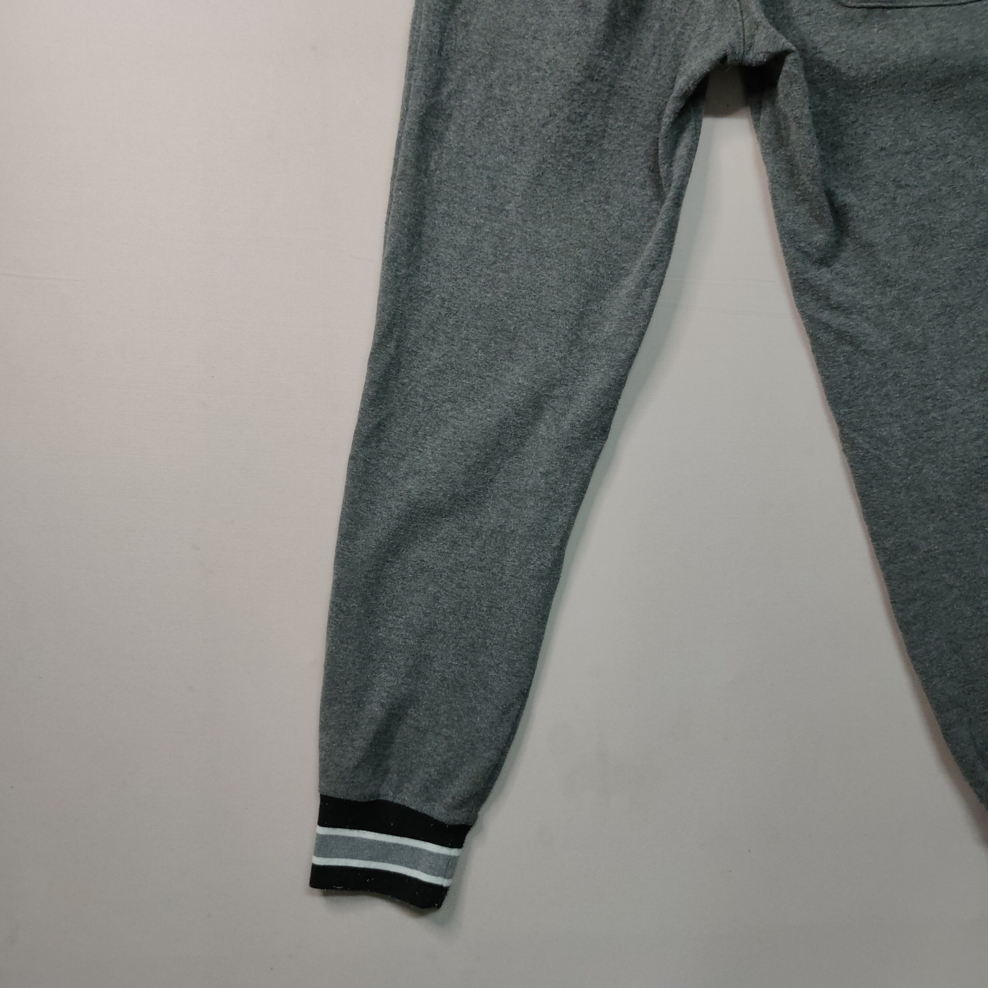 Vintage VINTAGE OUTDOOR SMALL LOGO JOGGER PANTS Size US 31 - 4 Thumbnail