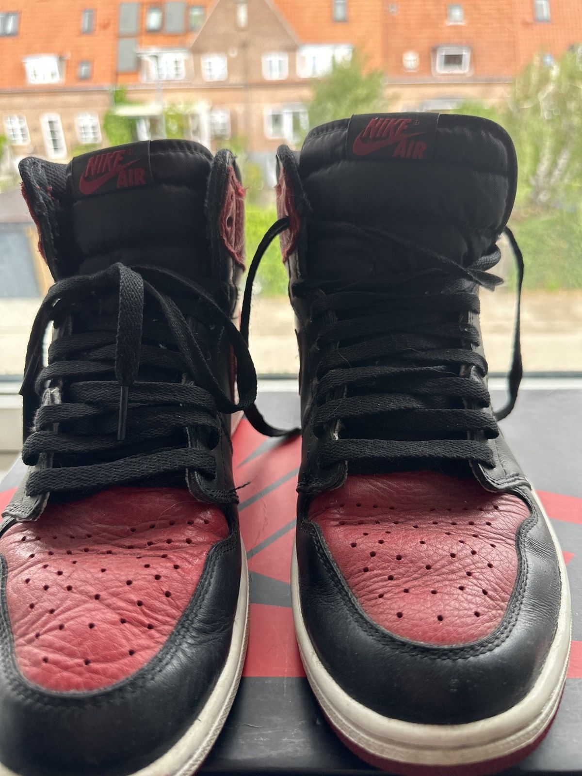 Jordan Brand Jordan 1 Bred Banned 2016 Size US 10 / EU 43 - 9 Thumbnail