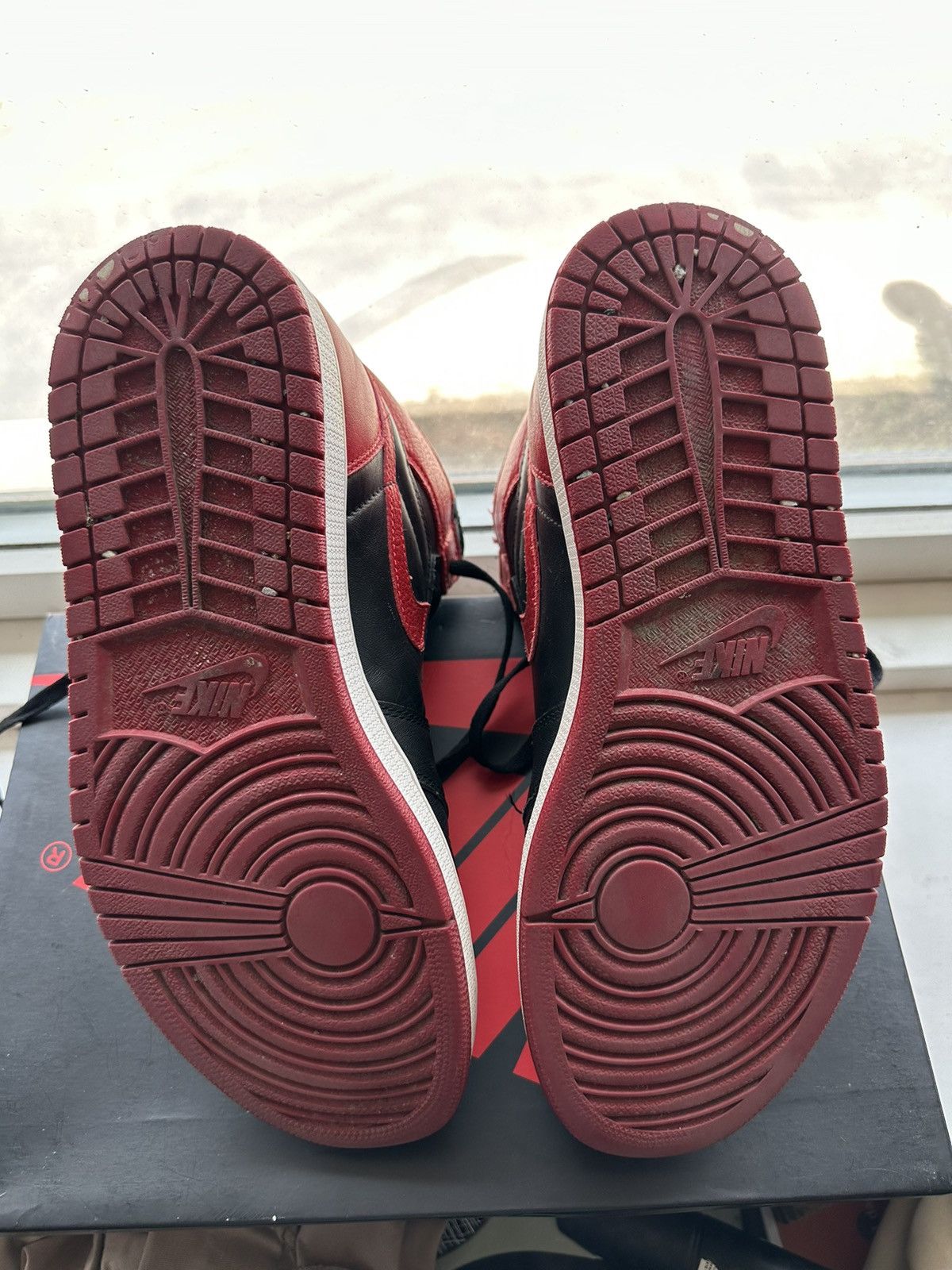 Jordan Brand Jordan 1 Bred Banned 2016 Size US 10 / EU 43 - 12 Thumbnail
