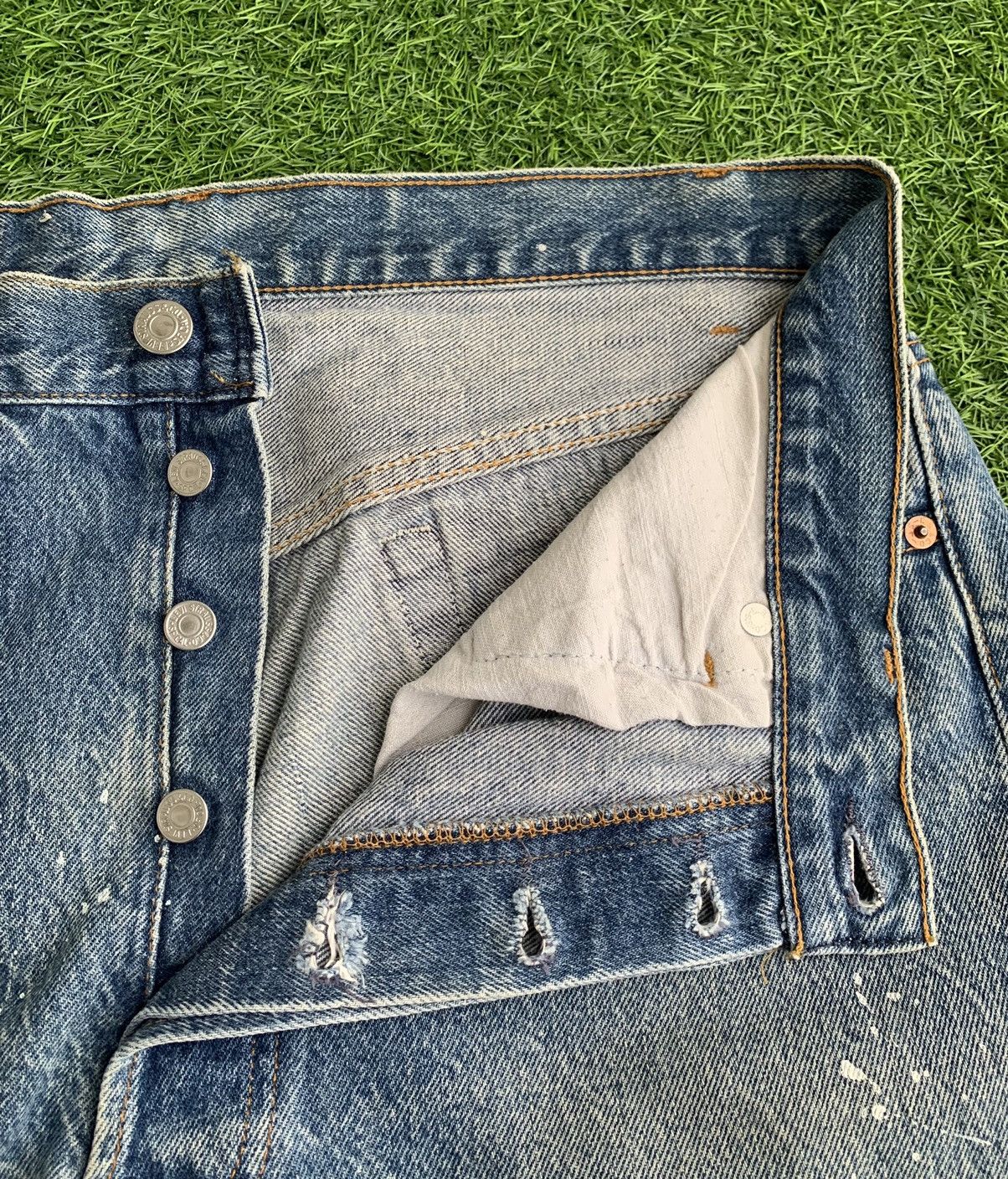Levi's Vintage Levis 501 Painter Distressed Sky Blue Denim Size US 34 / EU 50 - 11 Thumbnail