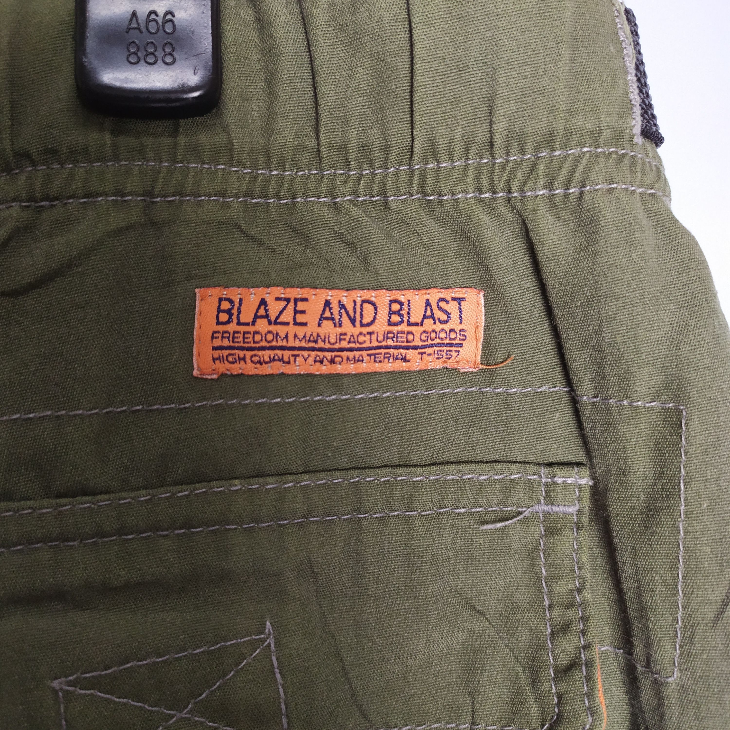 Japanese Brand BODY WAVE CARGO PANTS MULTIPOCKET TACTICAL Size US 34 / EU 50 - 18 Thumbnail