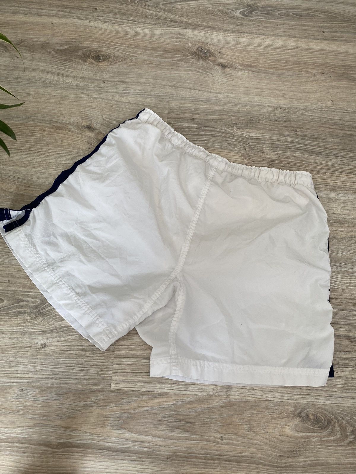 Nike × Vintage Vintage Nike PSG PARIS SAINT GERMAIN Football White Shorts Size US 30 / EU 46 - 2 Thumbnail