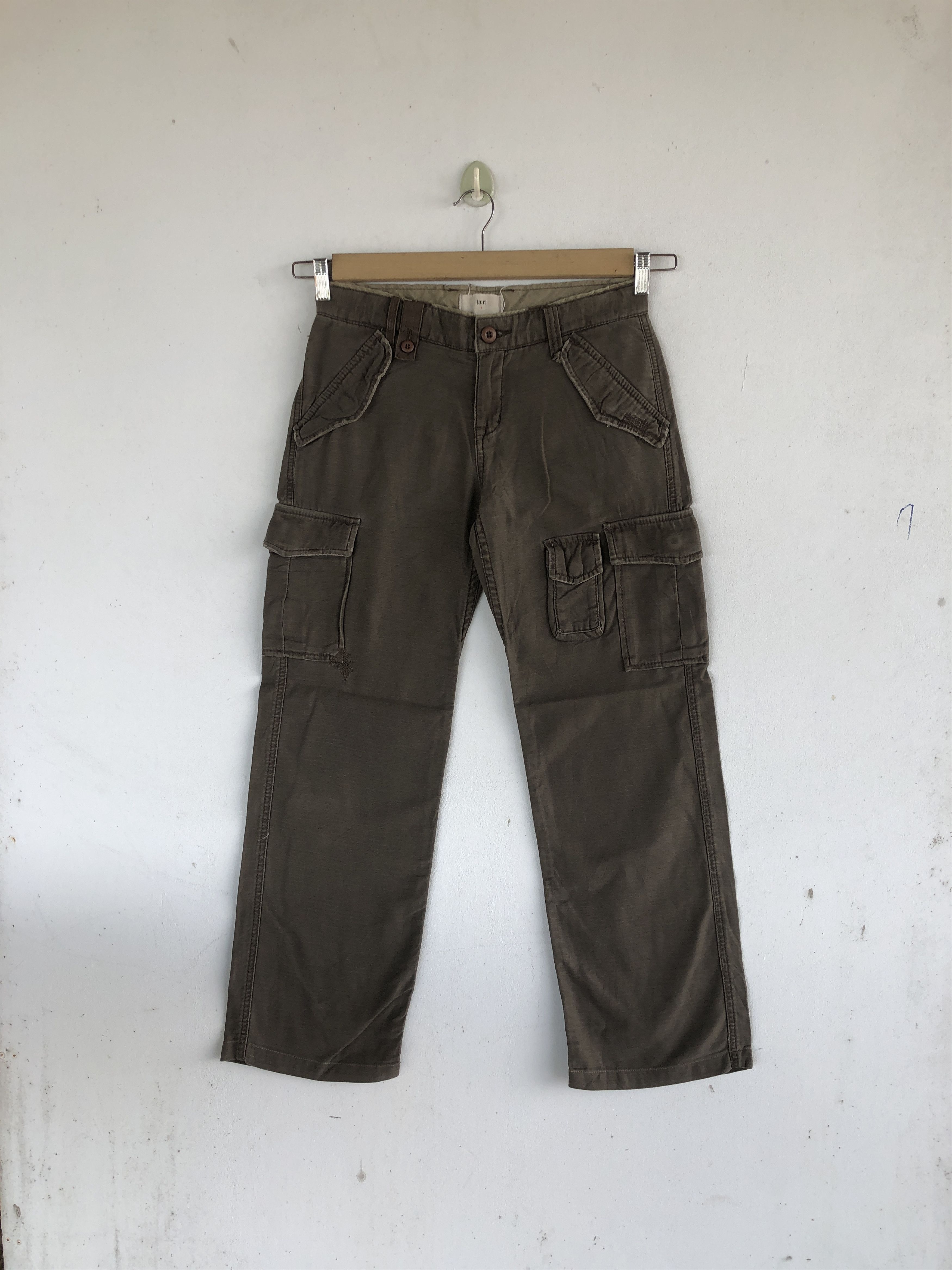 Japanese Brand × Vintage Vintage Japanese Cargo Pants Multi Pocket Bondage Trousers Size 28" / US 6 / IT 42 - 1 Thumbnail