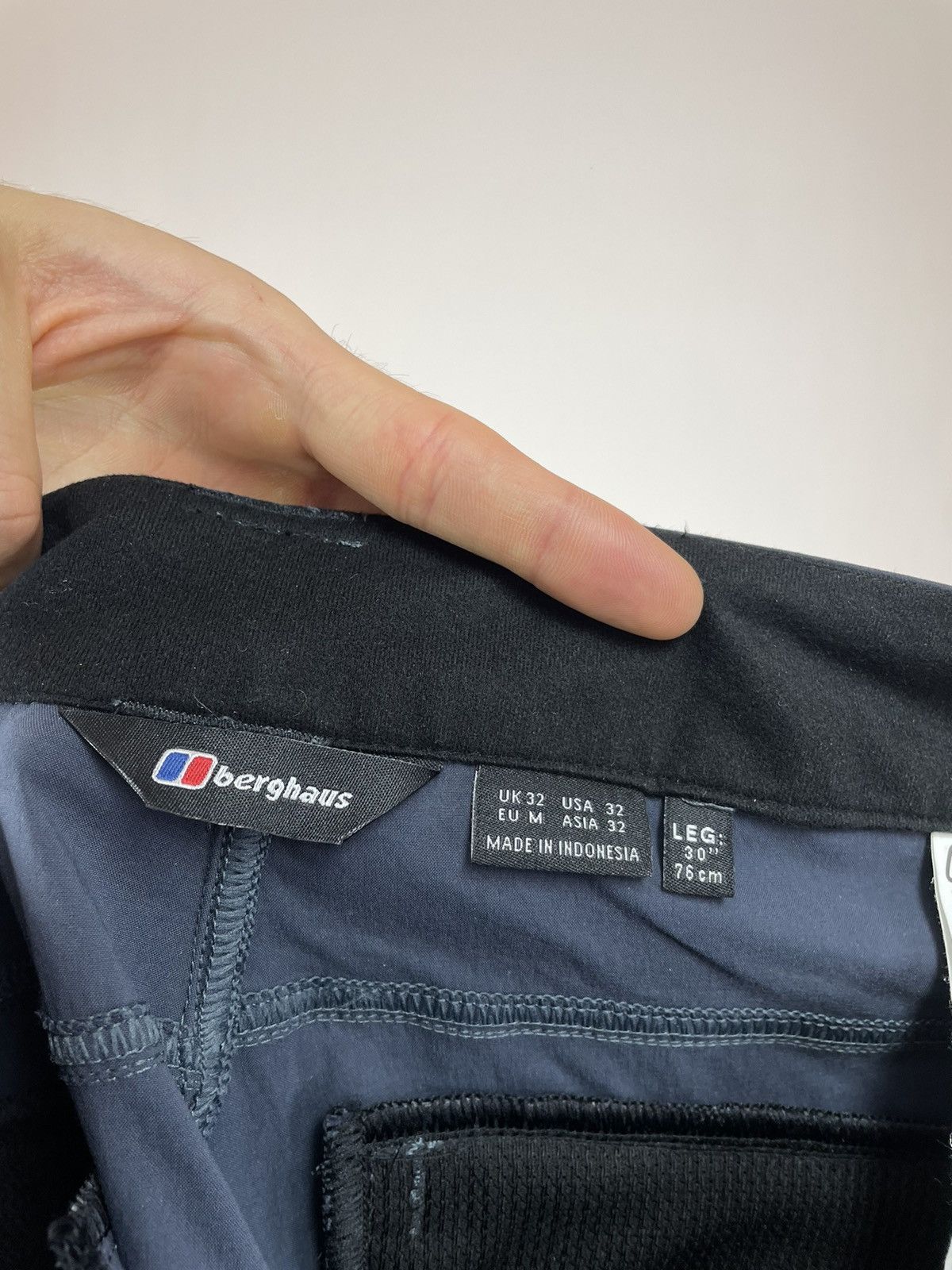 Berghaus Berghause hiking pants Womens size M Size 30" / US 8 / IT 44 - 12 Thumbnail