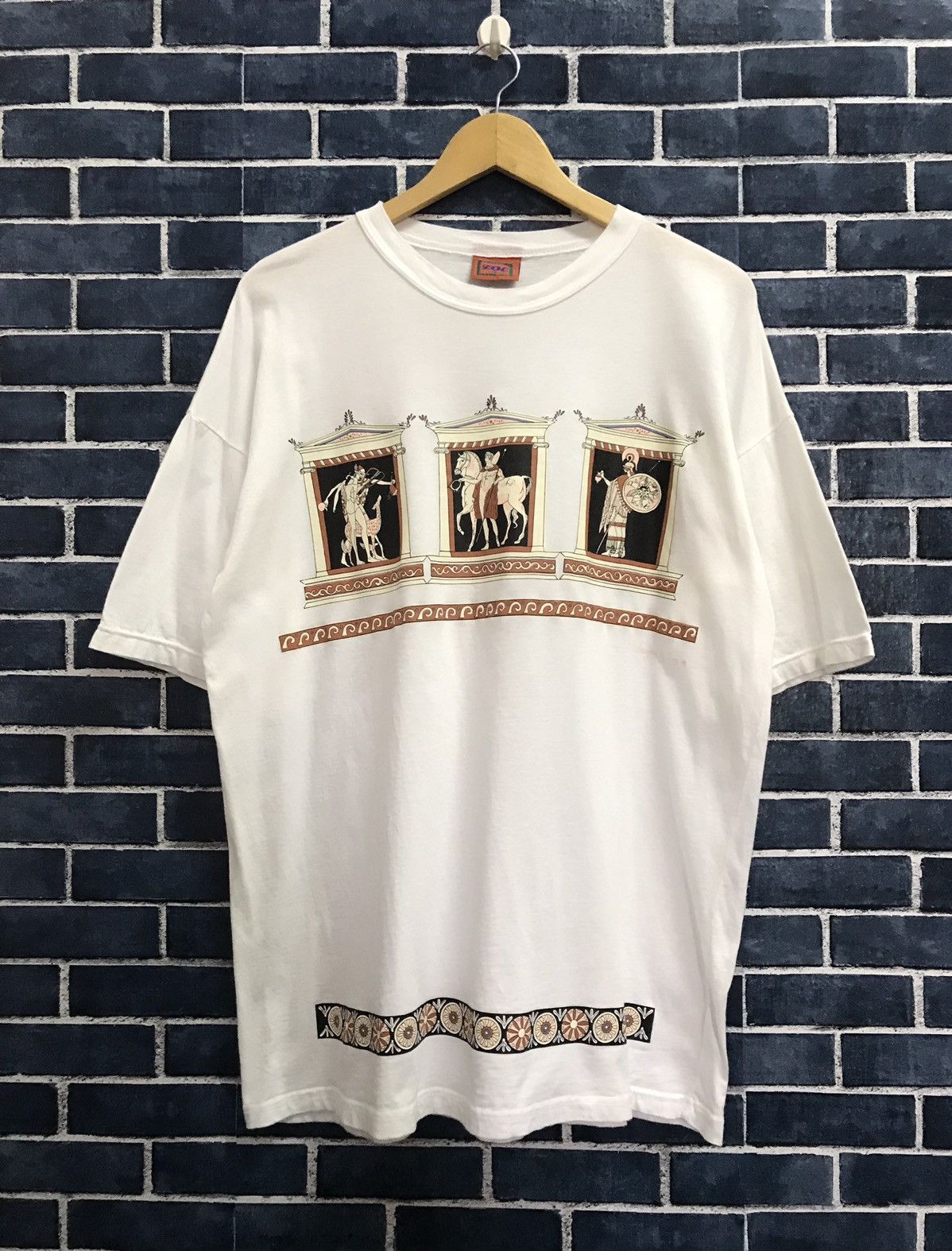 Vintage Vintage Ancient Greek Masterpiece Art by Zoe Tshirt Size US L / EU 52-54 / 3 - 1 Thumbnail