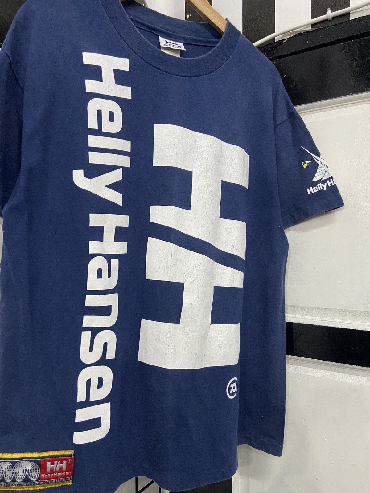 Helly Hansen × Vintage Vintage 90’s Helly Hansen Sea Gear Single Stitch Tee Size US L / EU 52-54 / 3 - 3 Thumbnail