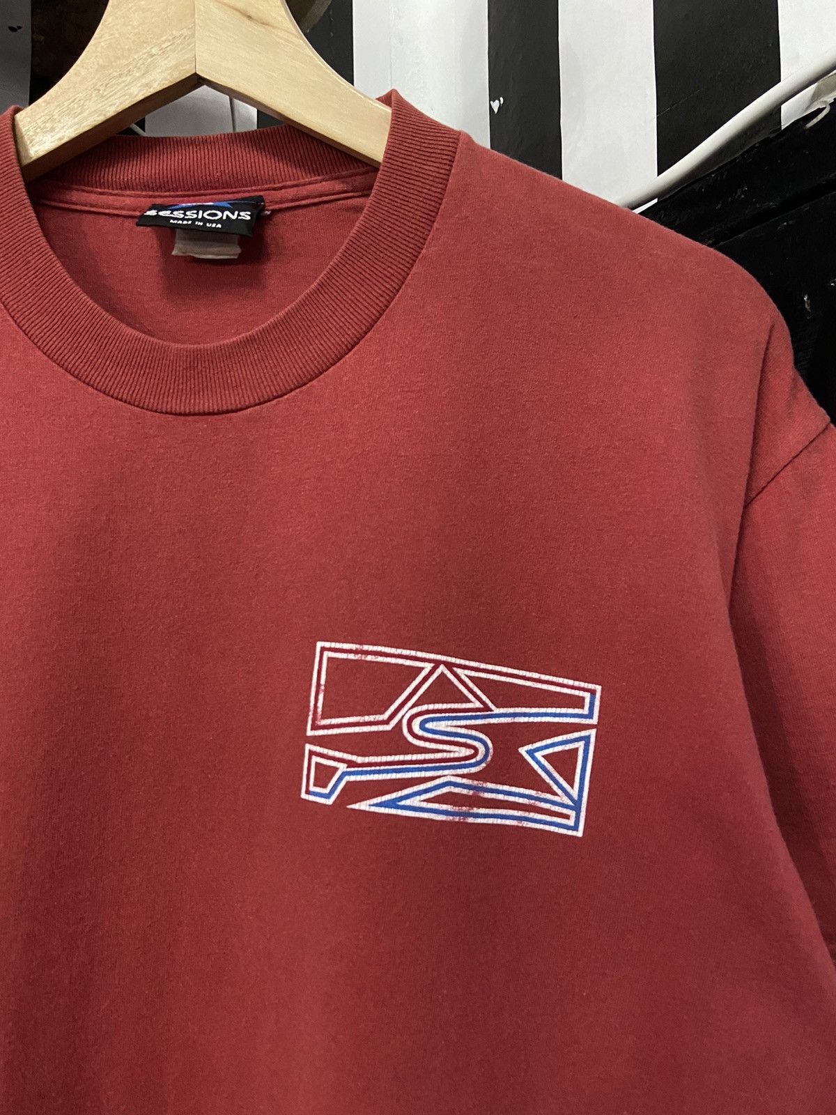 Sessions × Vintage Vintage 90’s Sessions Skateboard Back Hit Tee Size US M / EU 48-50 / 2 - 7 Thumbnail