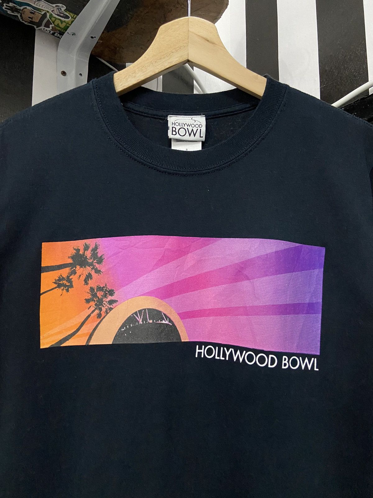 Band Tees × Vintage Vintage Hollywood Bowl Graphic Tshirt Size US S / EU 44-46 / 1 - 5 Thumbnail