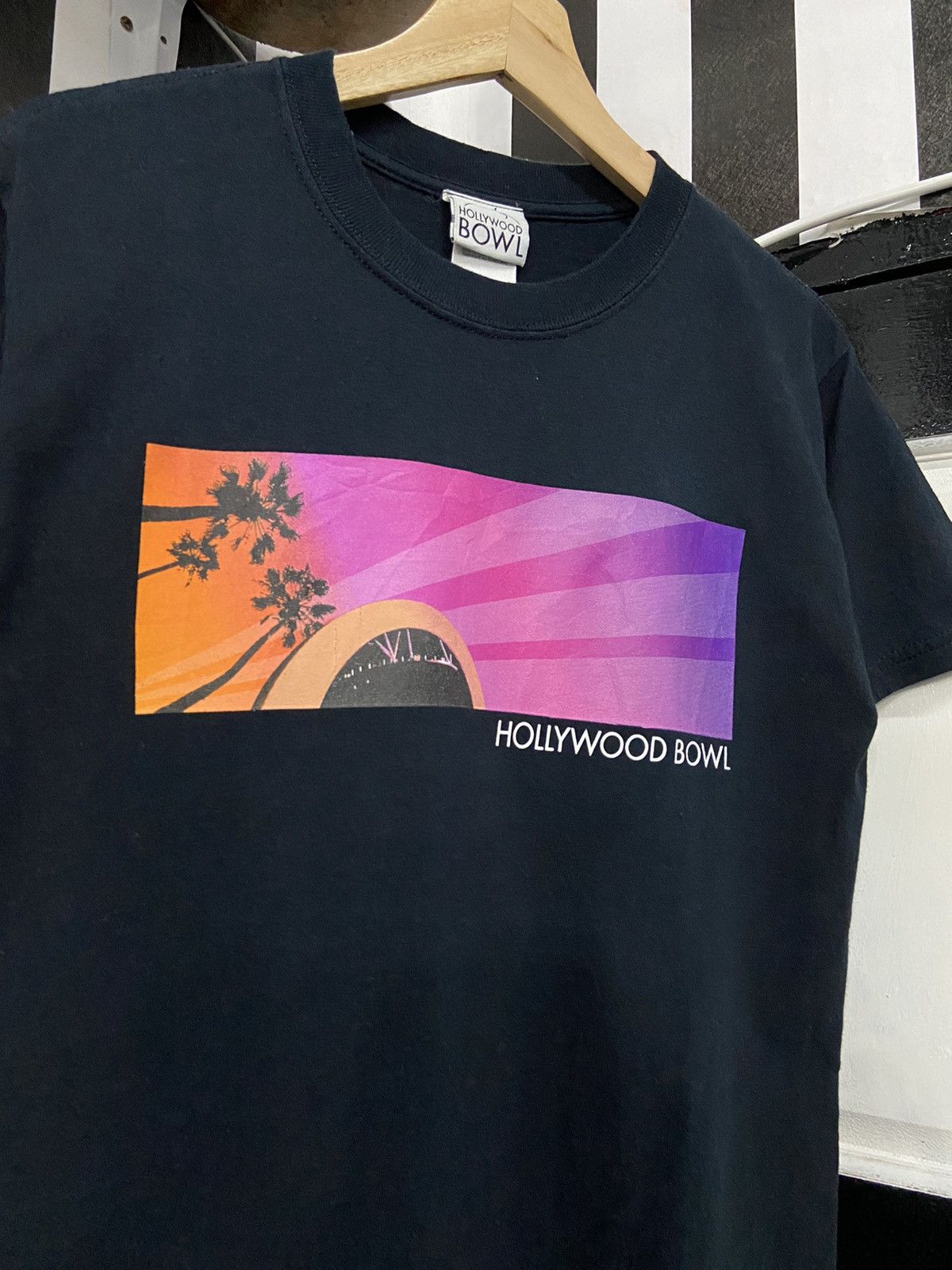 Band Tees × Vintage Vintage Hollywood Bowl Graphic Tshirt Size US S / EU 44-46 / 1 - 4 Thumbnail