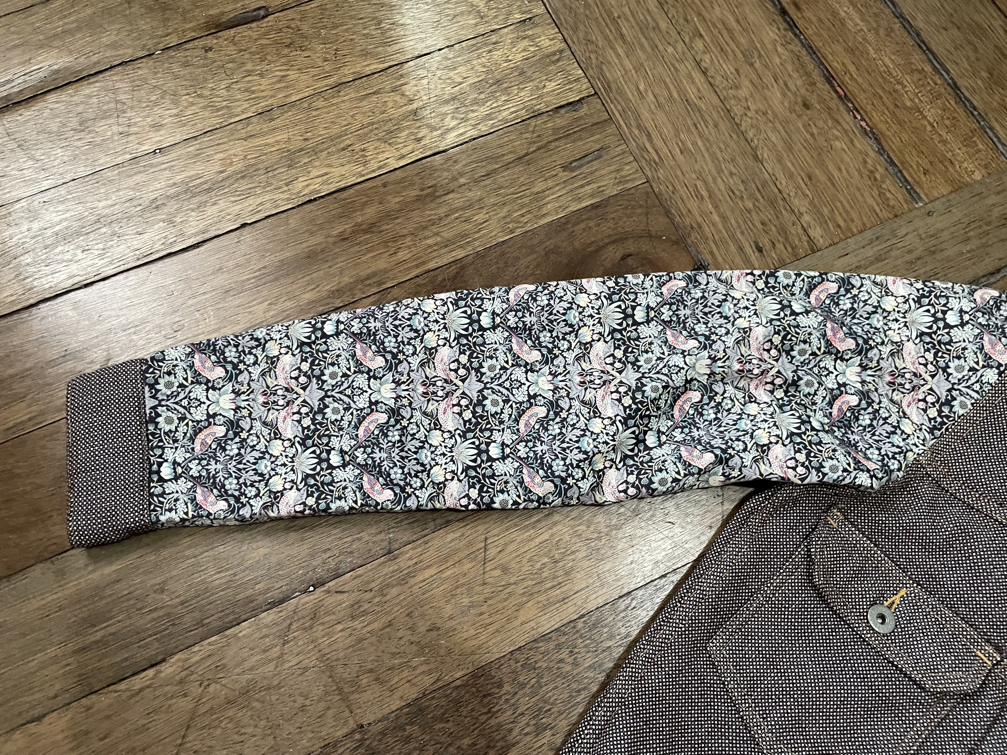 Junya Watanabe × Levi's Levi's CDG Junya Watanabe 2017 Trucker - Floral Sleeve Size US XS / EU 42 / 0 - 9 Thumbnail