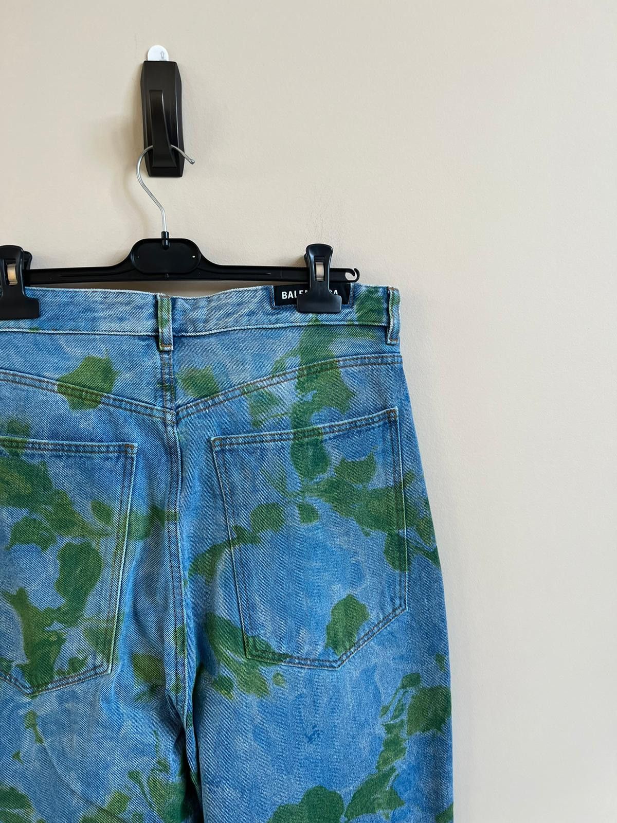 Balenciaga o1rshd1 Oversized Earth Print Denim in Multicolor Size US 32 / EU 48 - 15 Thumbnail