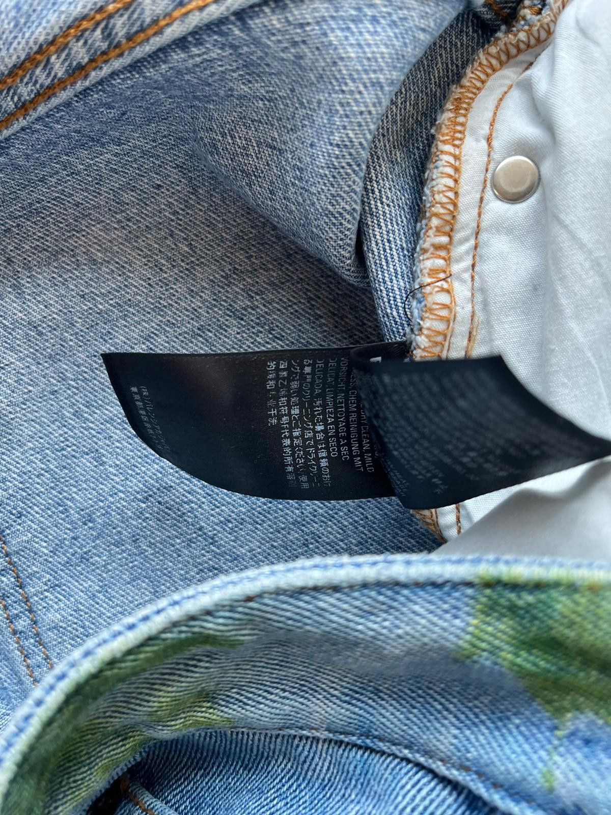 Balenciaga o1rshd1 Oversized Earth Print Denim in Multicolor Size US 32 / EU 48 - 16 Thumbnail