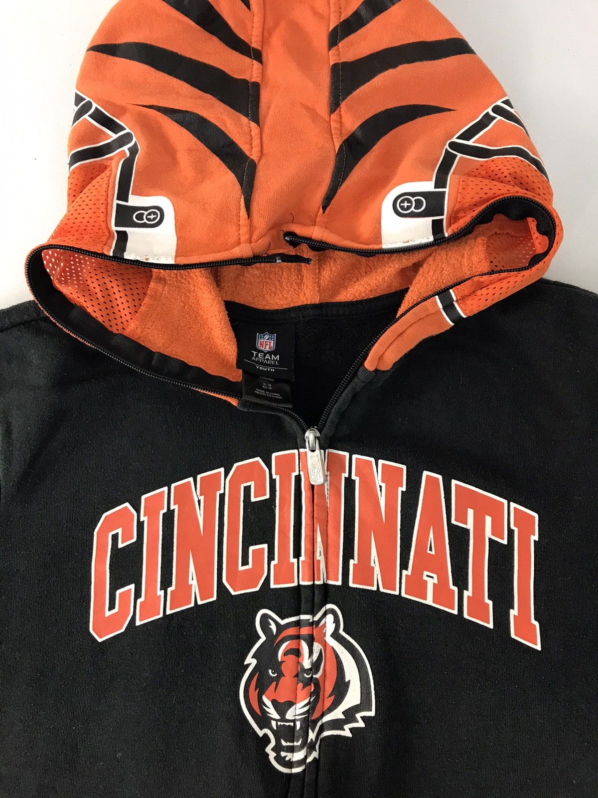 NFL × Vintage NFL Team Cincinati Bengals Hoodies Shark Design Jacket Size US M / EU 48-50 / 2 - 4 Thumbnail