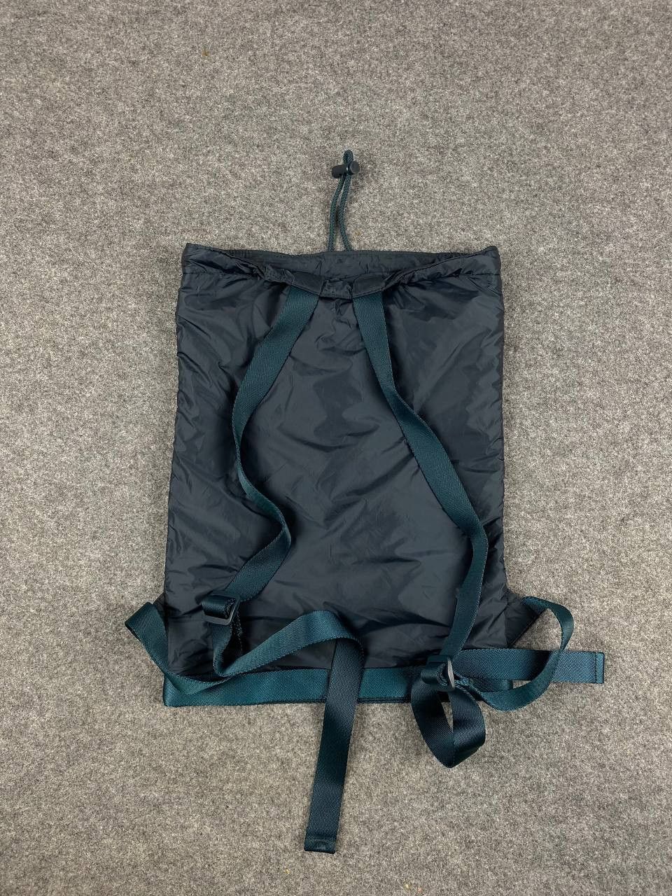 Japanese Brand × Uniqlo uniqlo japanese brands nylon bag nice design Size ONE SIZE - 2 Thumbnail