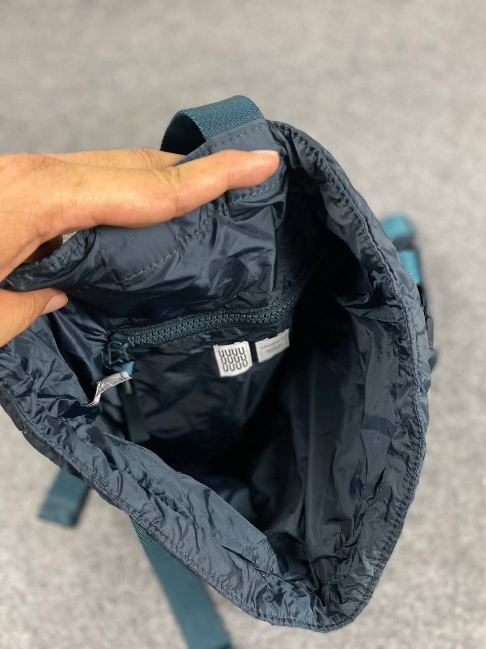 Japanese Brand × Uniqlo uniqlo japanese brands nylon bag nice design Size ONE SIZE - 3 Thumbnail