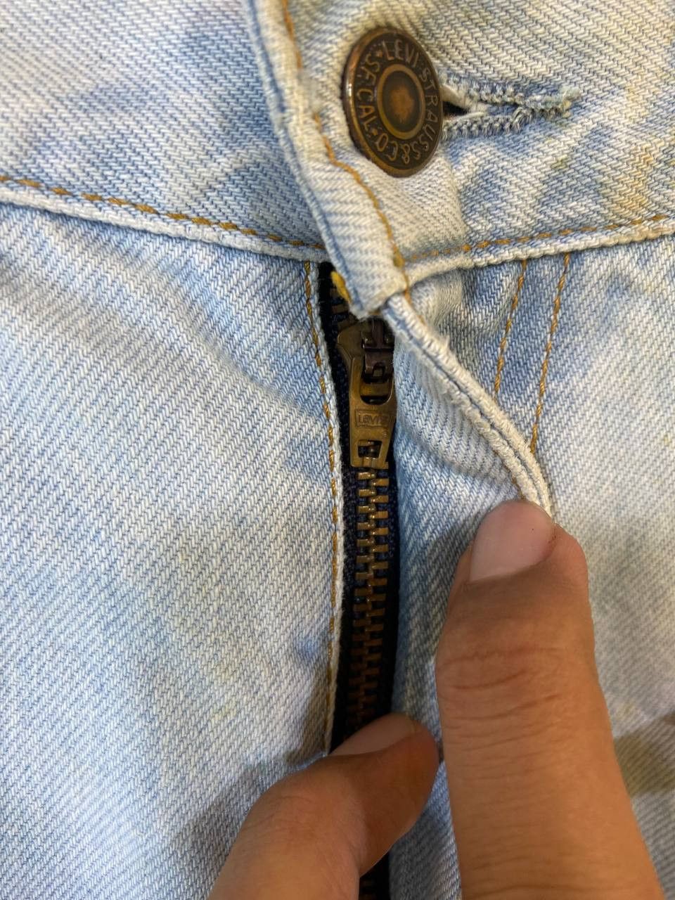 Levi's vintage levis 550 lightwash nice design Size US 32 / EU 48 - 10 Thumbnail