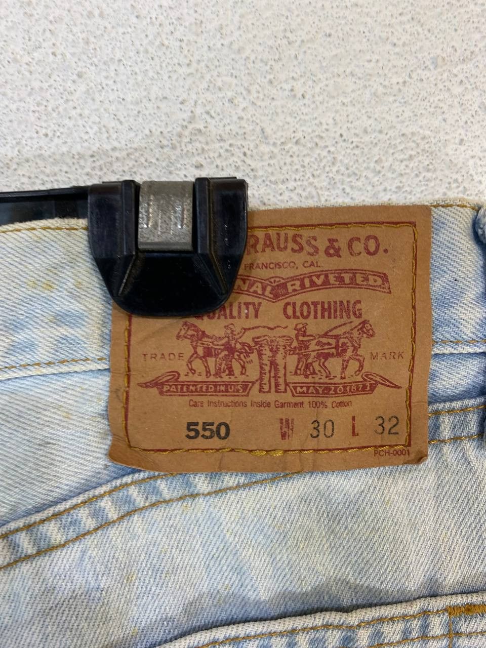 Levi's vintage levis 550 lightwash nice design Size US 32 / EU 48 - 3 Thumbnail