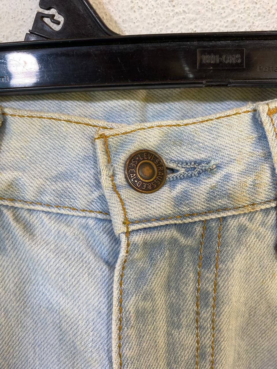 Levi's vintage levis 550 lightwash nice design Size US 32 / EU 48 - 9 Thumbnail