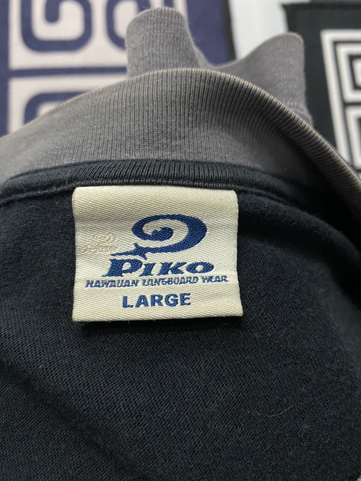 Japanese Brand PIKO🔥Fire🔥Hawaiian Tatoo Design Surf Shirt Size US L / EU 52-54 / 3 - 7 Thumbnail