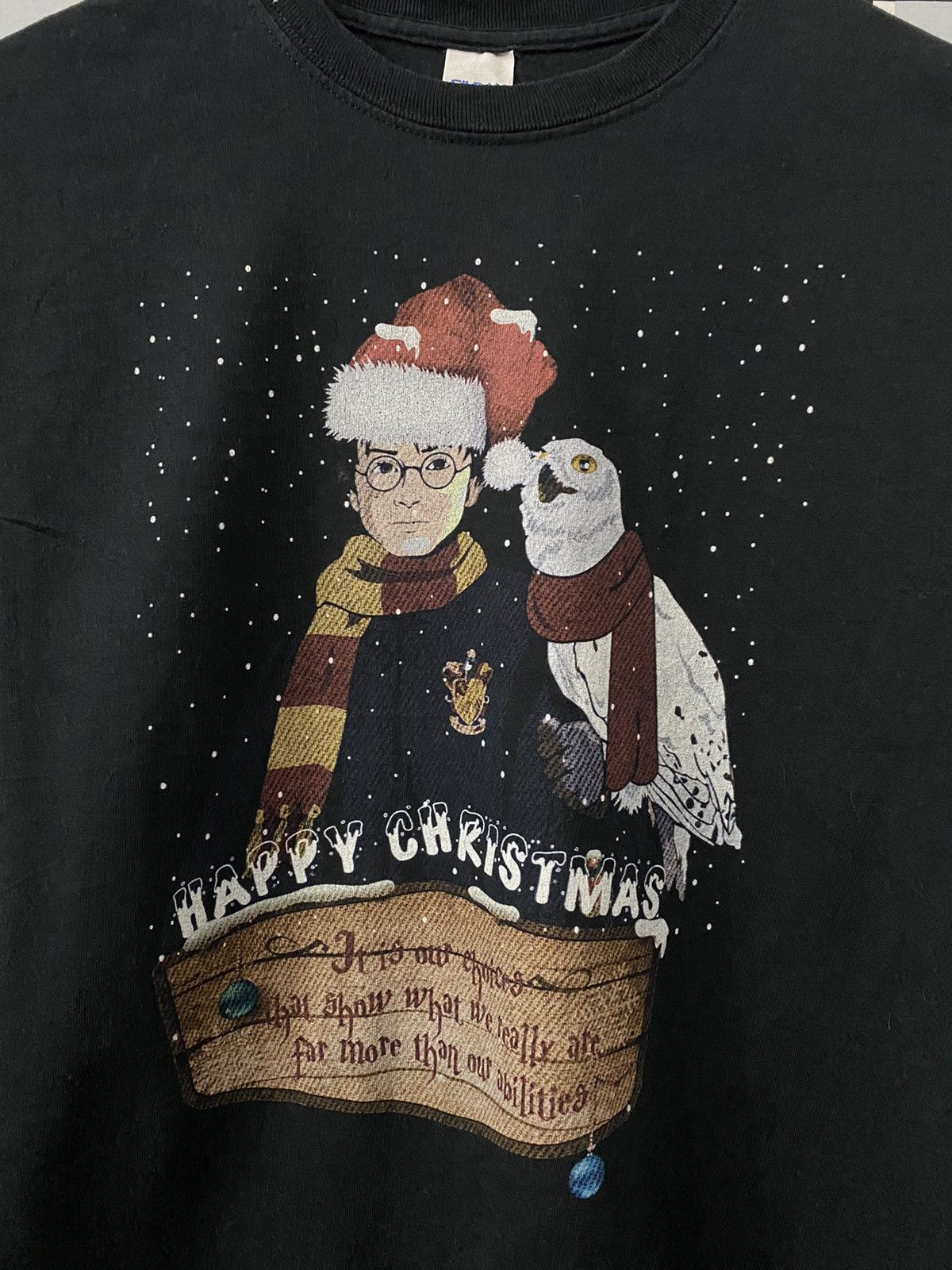 Gildan HARRY PORTER HAPPY CHRISMAS TSHIRT Size US S / EU 44-46 / 1 - 3 Thumbnail