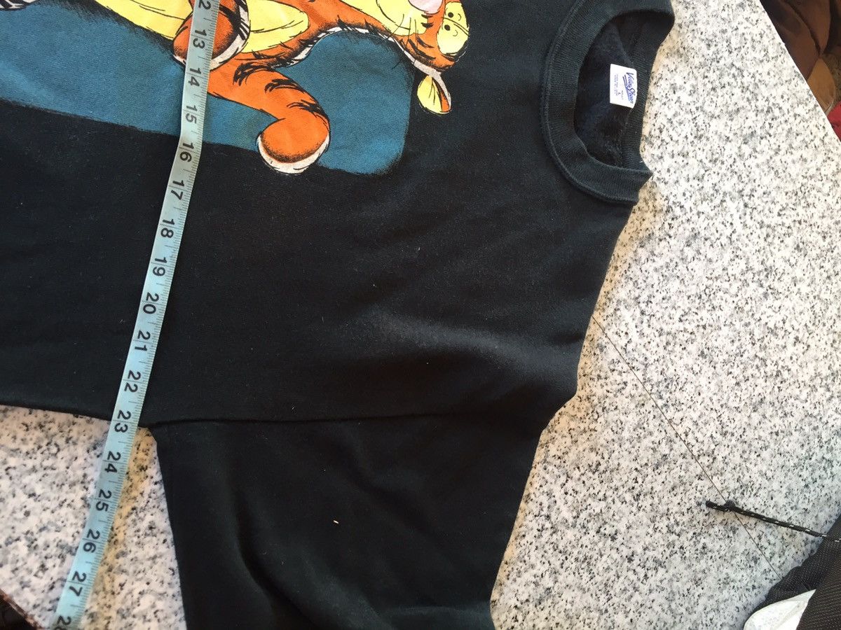 Disney × Vintage Vintage Tigger Character Disney Pooh crewneck sweatshirt Size US L / EU 52-54 / 3 - 5 Thumbnail