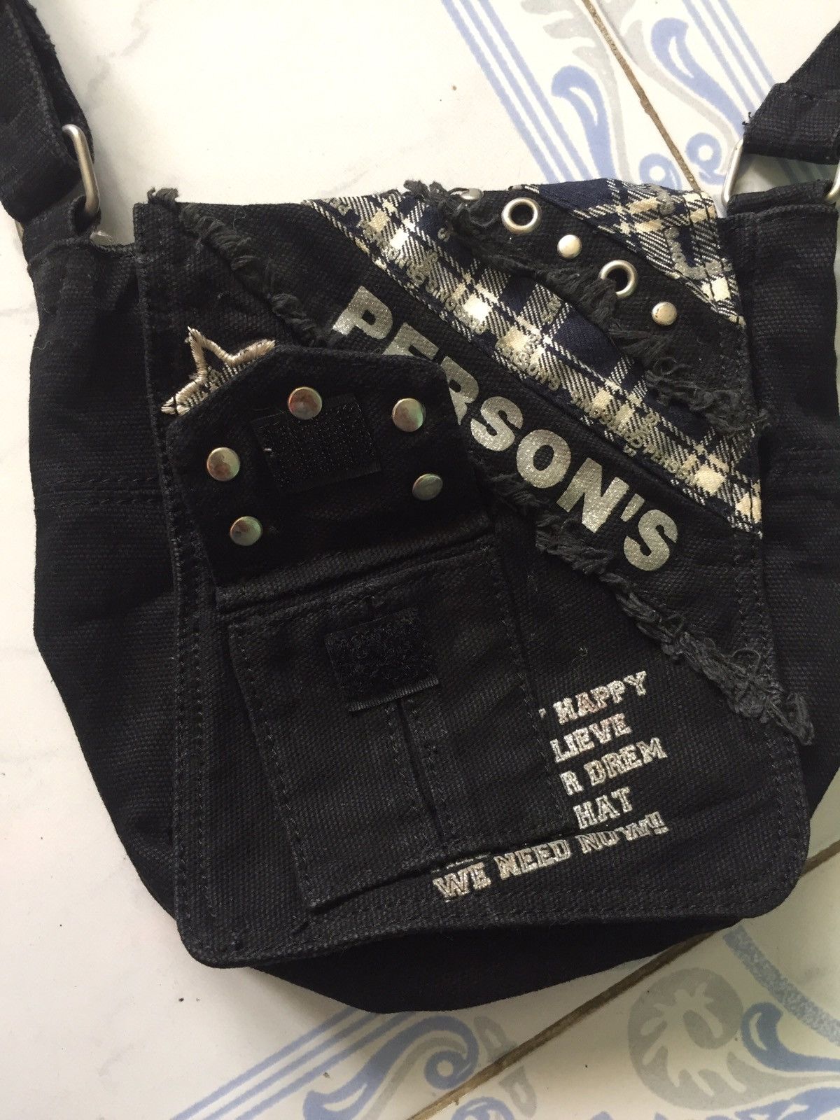 PERSON'S Patch & Distress Style Person’s Sling Bag Size ONE SIZE - 9 Thumbnail