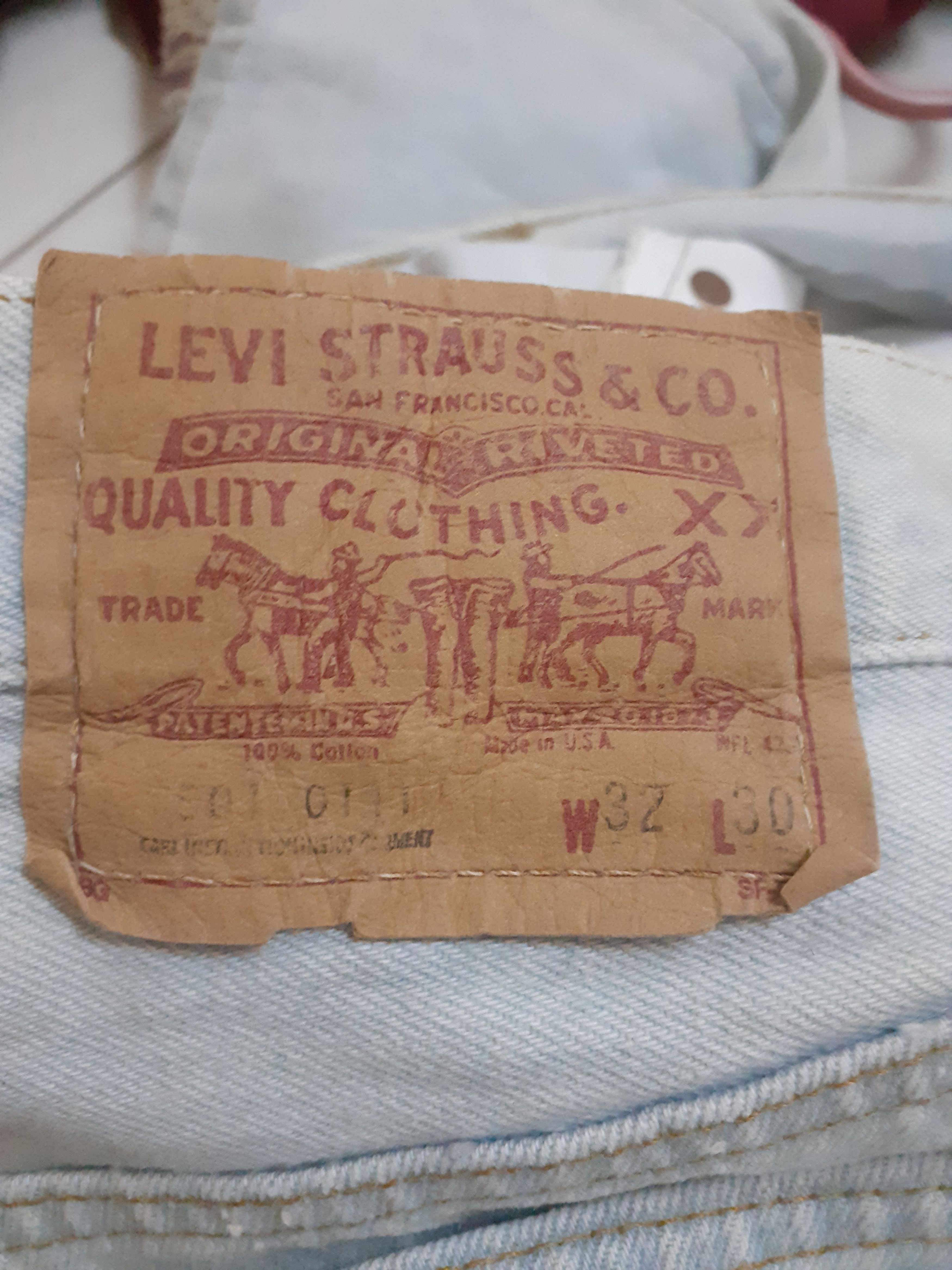 Levi's Vintage Clothing Levi's 501 Faded Vintage 90s Jeans Size US 32 / EU 48 - 10 Thumbnail