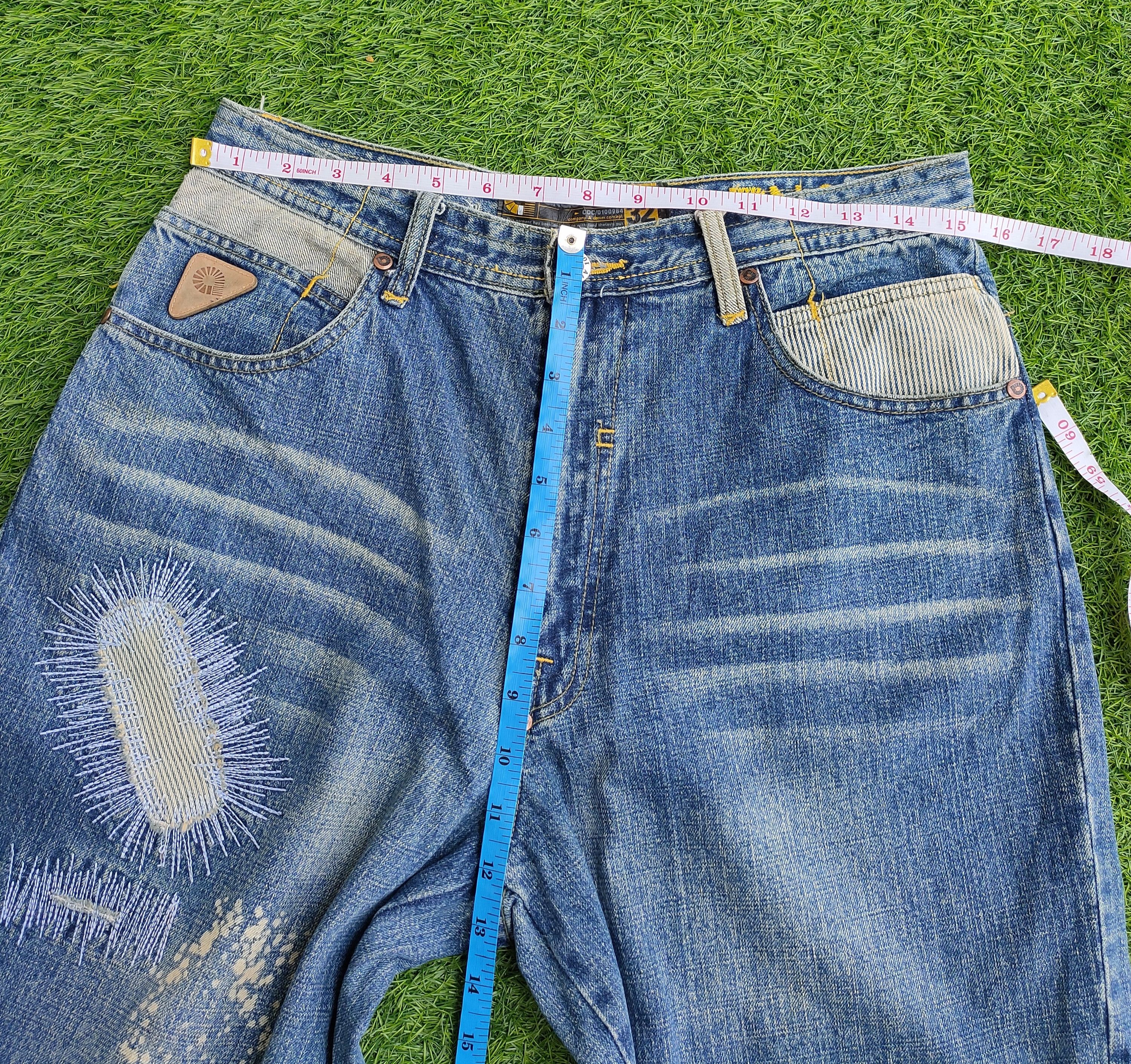 Japanese Brand Vintage Akademiks Hip Hop Baggy Bleach Distressed Jeans Size US 30 / EU 46 - 13 Thumbnail