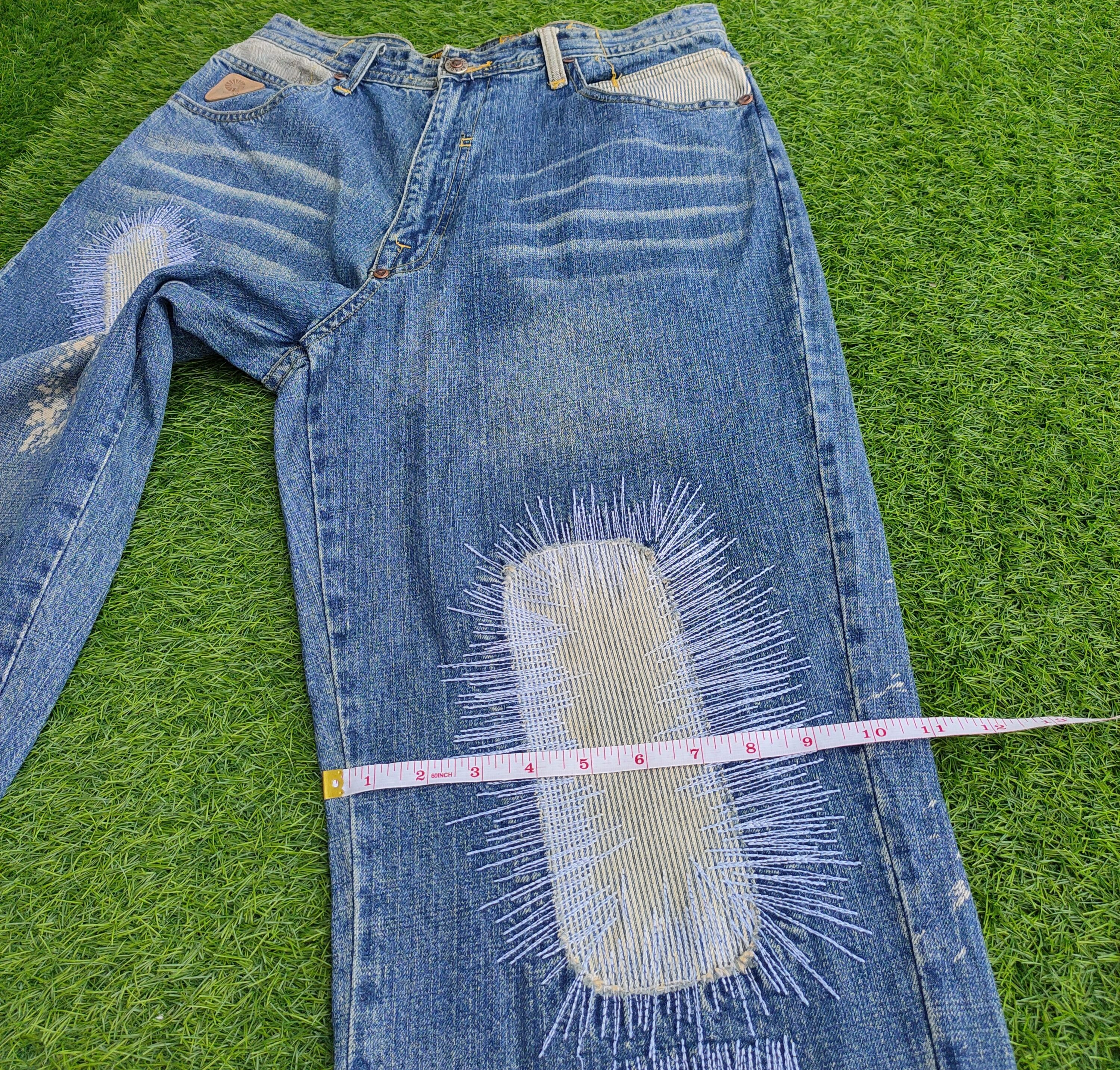 Japanese Brand Vintage Akademiks Hip Hop Baggy Bleach Distressed Jeans Size US 30 / EU 46 - 14 Thumbnail