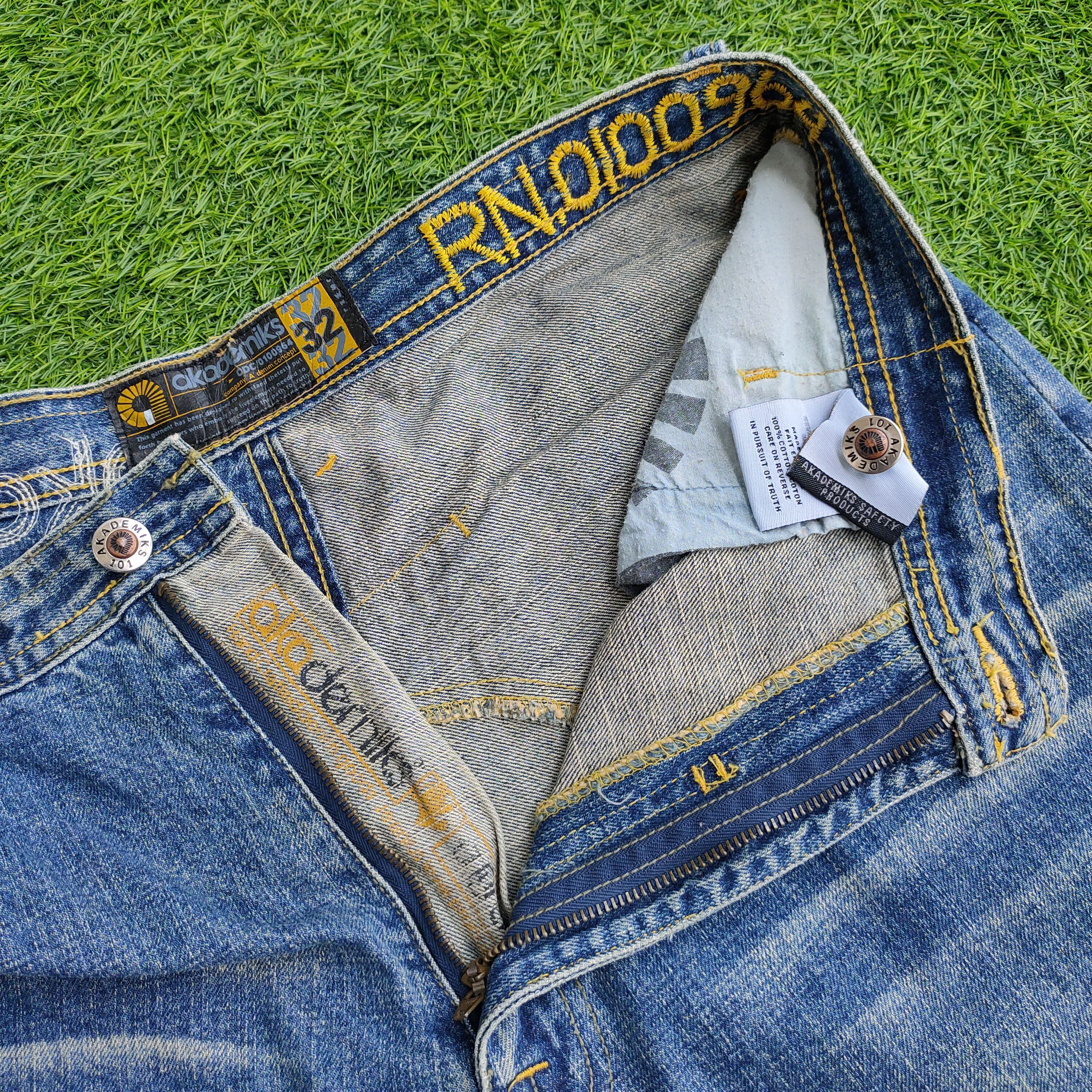 Japanese Brand Vintage Akademiks Hip Hop Baggy Bleach Distressed Jeans Size US 30 / EU 46 - 8 Thumbnail