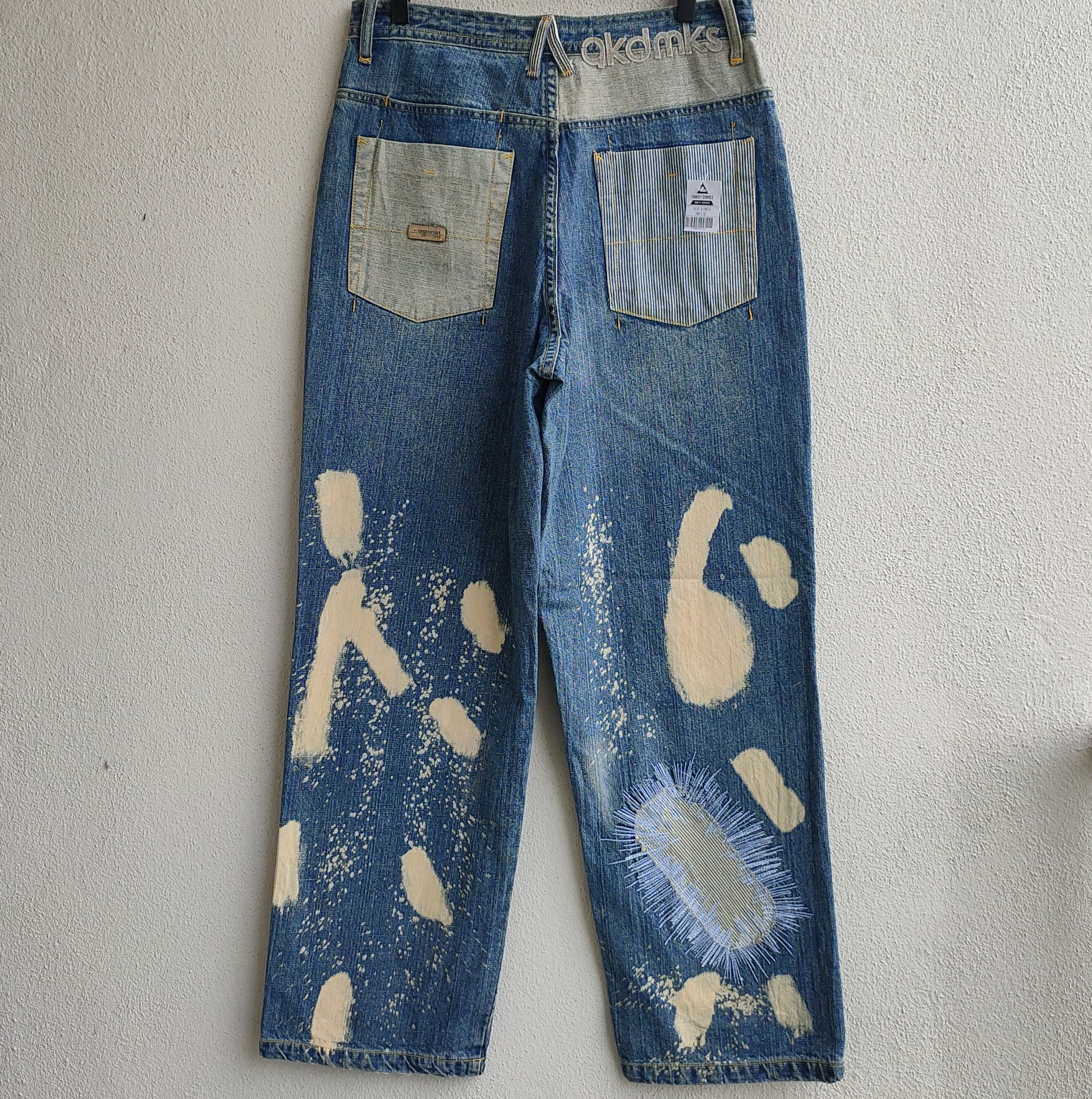 Japanese Brand Vintage Akademiks Hip Hop Baggy Bleach Distressed Jeans Size US 30 / EU 46 - 2 Thumbnail