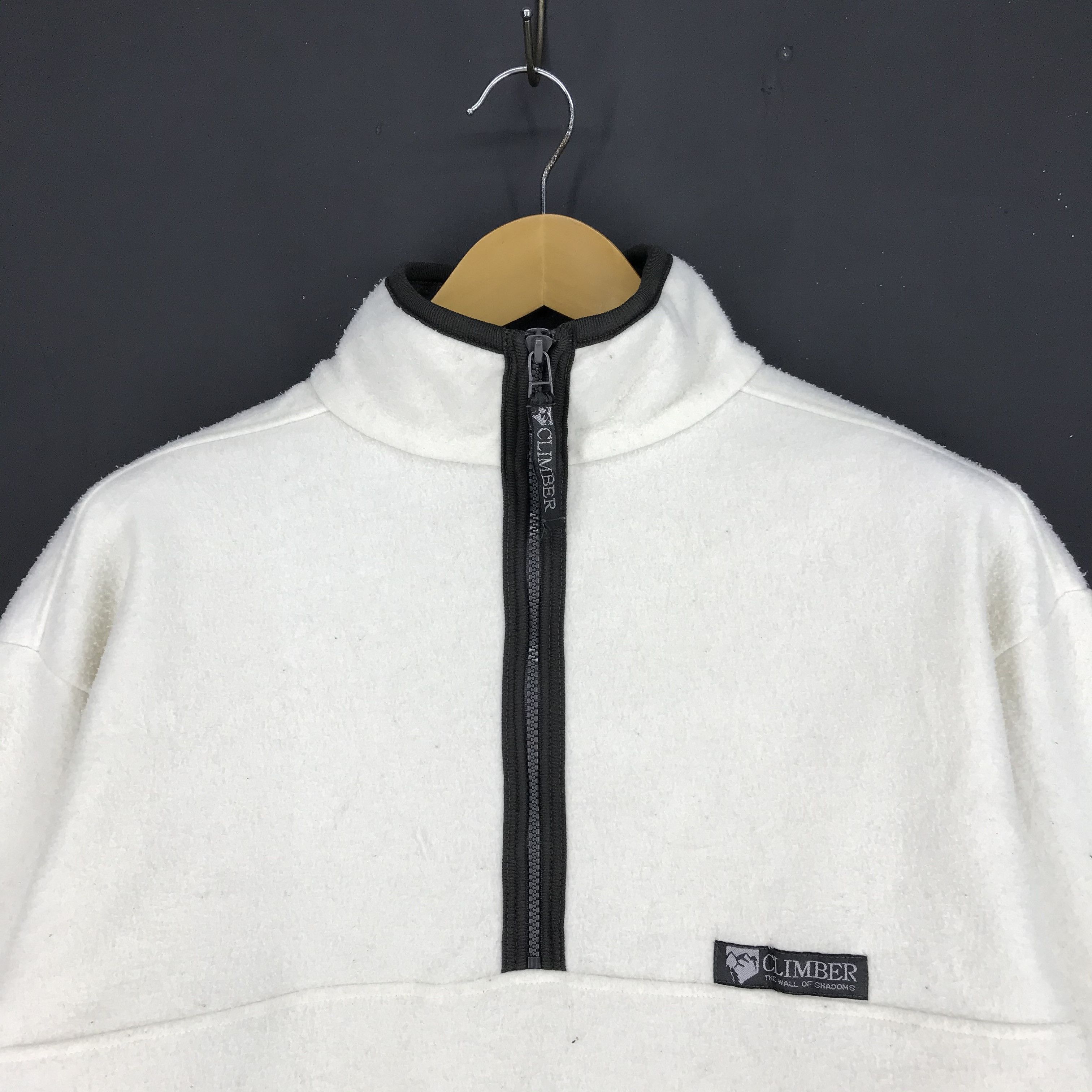 Other CLIMBER The Wall Of Shadoms Turtle Neck Fleece #2414-84 Size US L / EU 52-54 / 3 - 2 Thumbnail