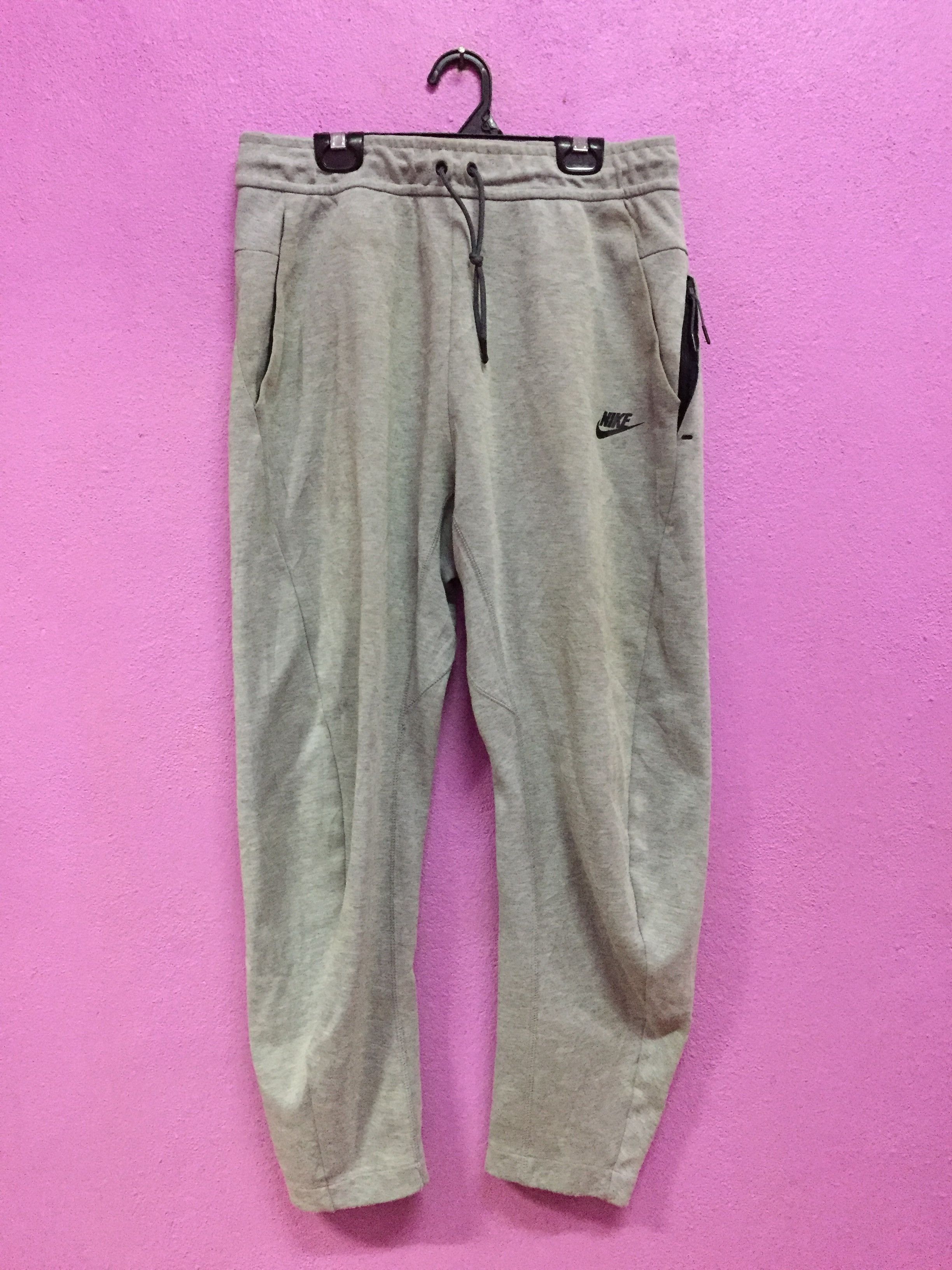 Nike Nike Sweatpants Size L Size US 30 / EU 46 - 1 Thumbnail