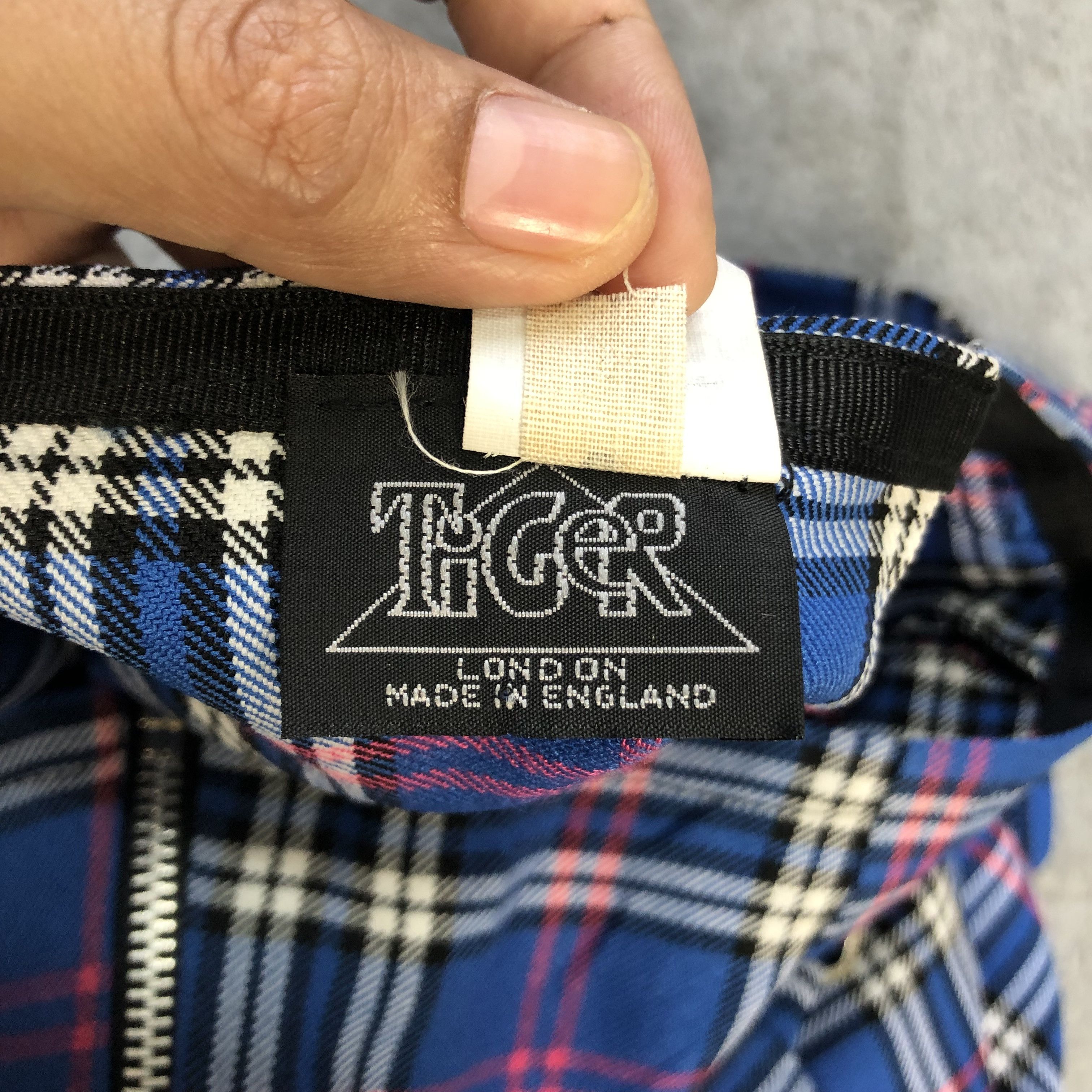 Vintage TIGER LONDON TARTAN SKIRTS #7035-106 Size 25" / US 0 / IT 36 - 8 Thumbnail