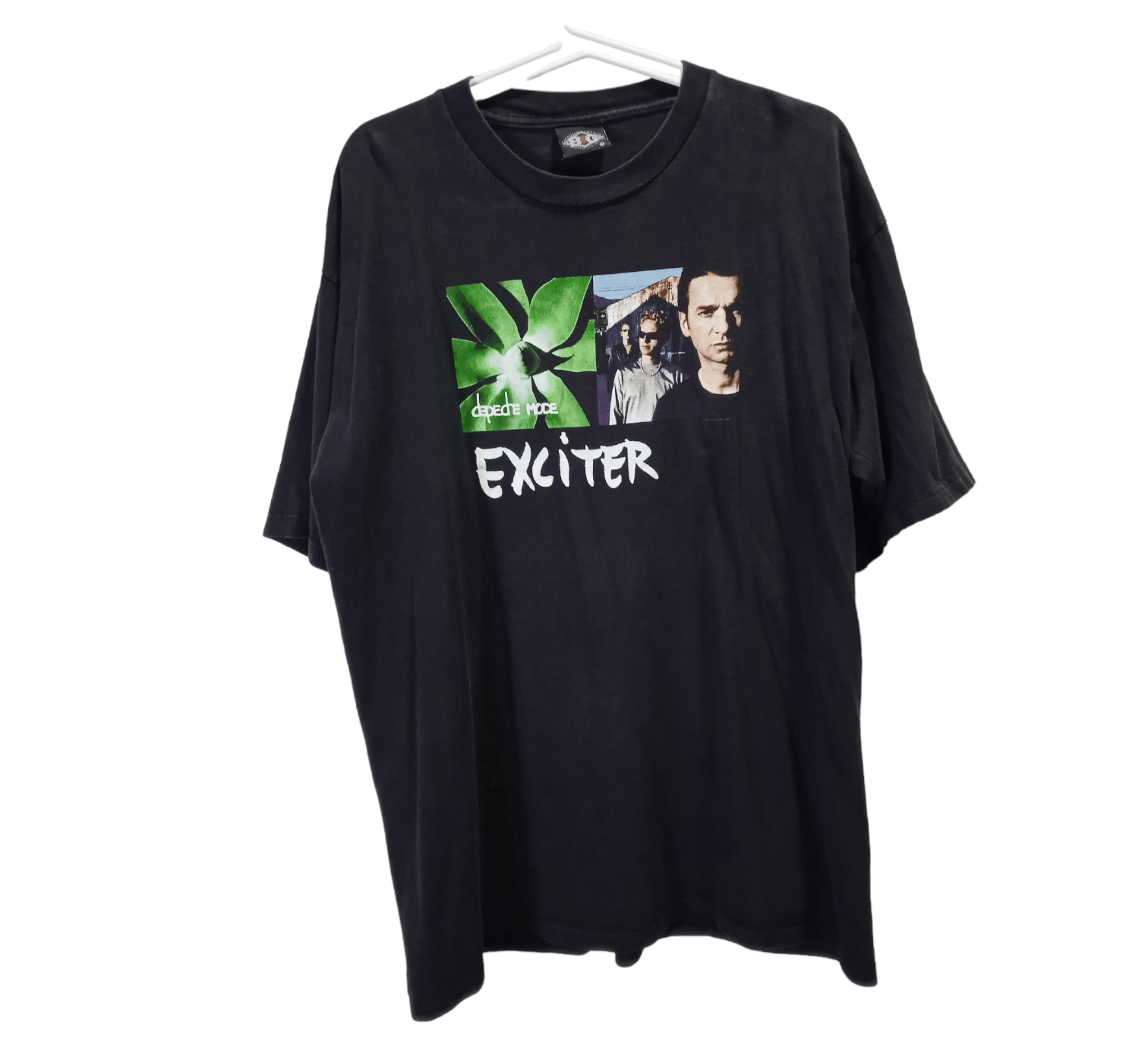 Band Tees Vintage 2000s Depeche Mode Exciter Tour T Shirt Size US XL / EU 56 / 4 - 1 Thumbnail