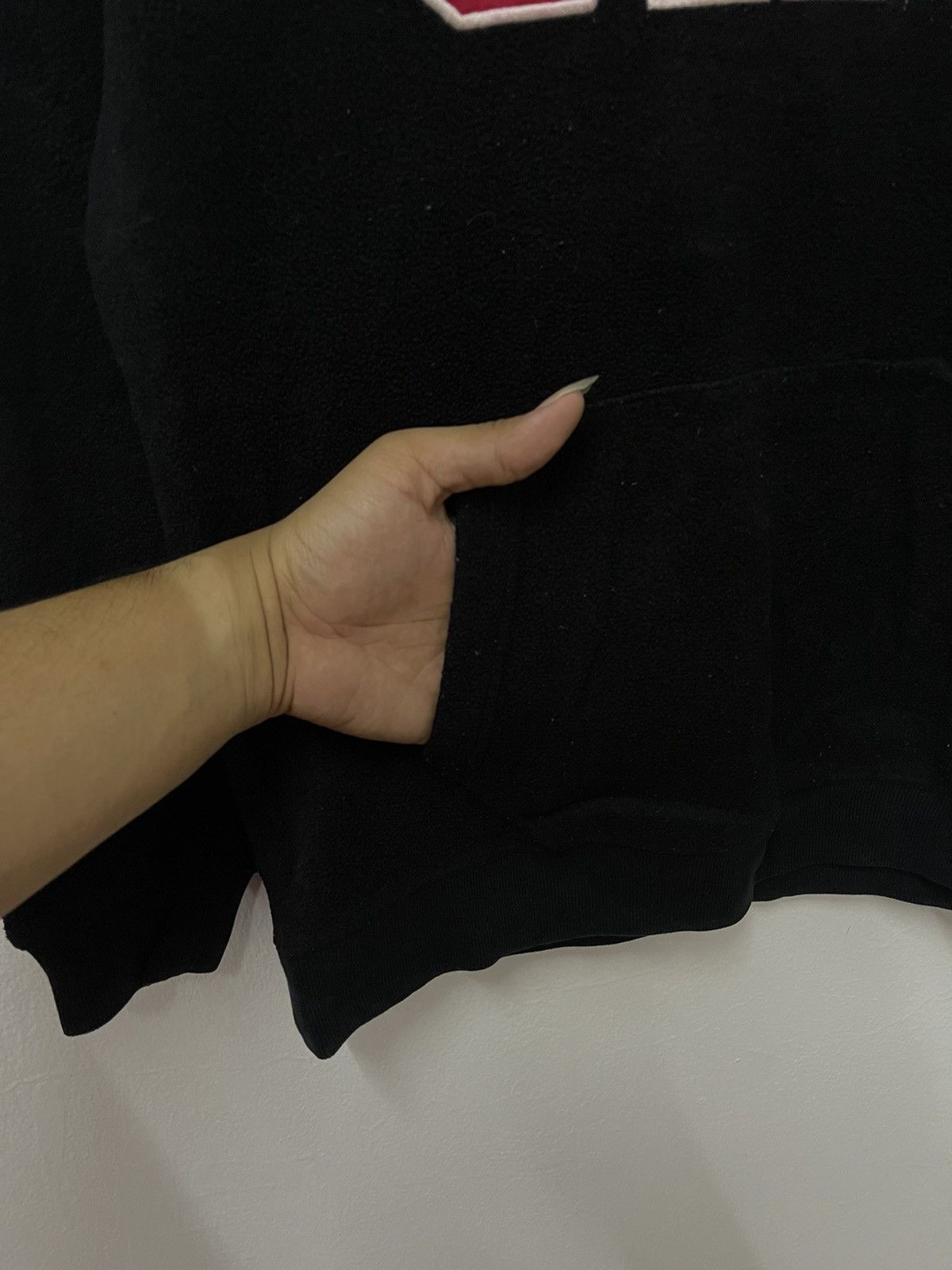 Gap × Vintage Vintage Gap Hoodie Black Rare Travis Style Size US S / EU 44-46 / 1 - 3 Thumbnail