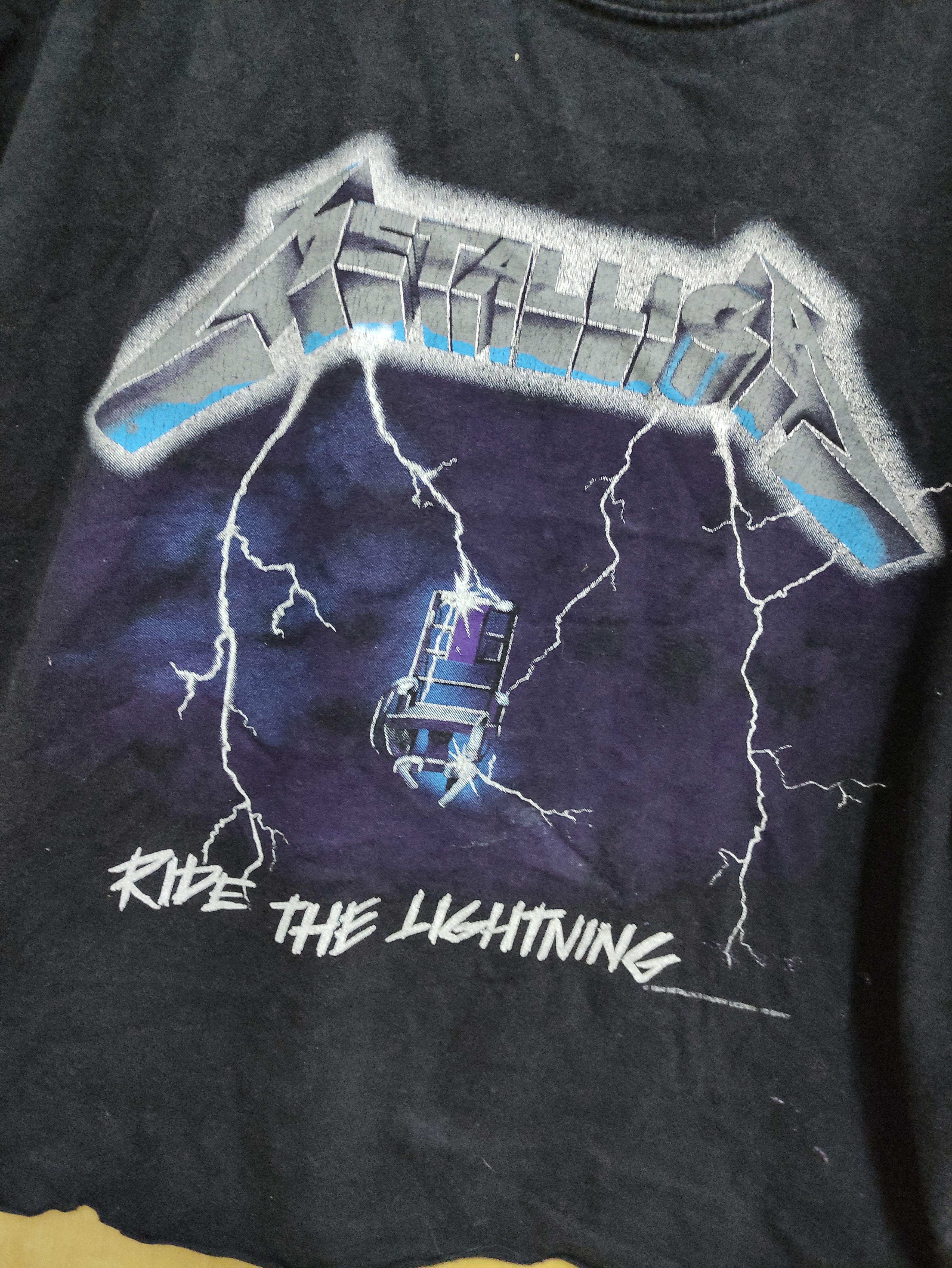 Band Tees METALLICA VINTAGE BOOTLEG 1994 CROPPED T-SHIRT Size US M / EU 48-50 / 2 - 5 Thumbnail