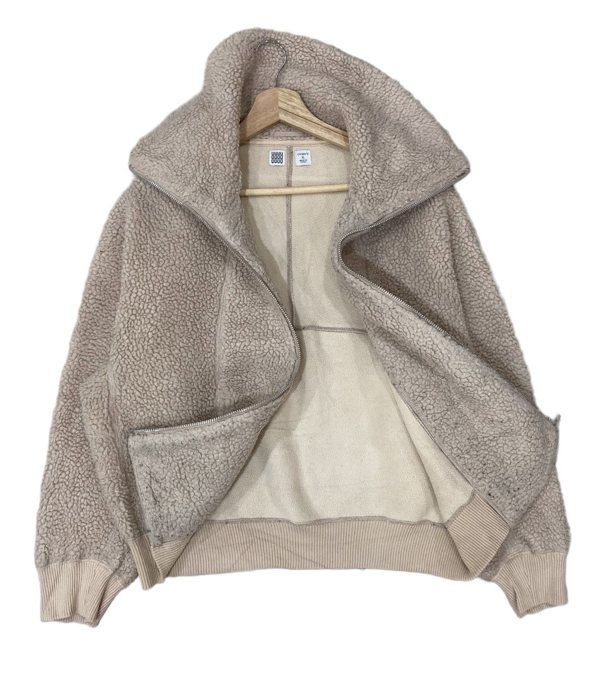 Lemaire × Uniqlo ☃️ UNIQLO X LEMAIRE DEEP PILED FLEECE ZIPPER JACKET Size US L / EU 52-54 / 3 - 5 Thumbnail