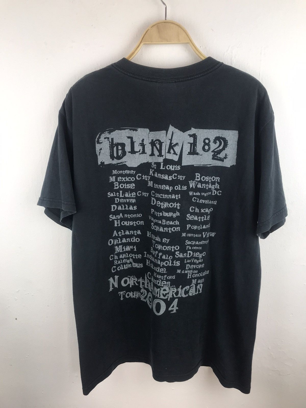 Band Tees Blink 182 Size US M / EU 48-50 / 2 - 2 Thumbnail