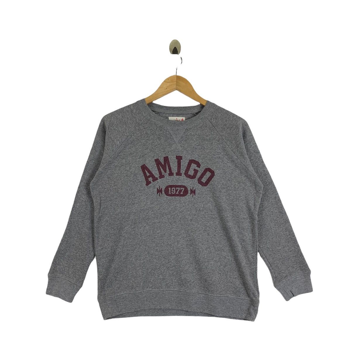 image of Vintage Titicaca Amigo Crewneck Sweatshirt Pullover Jumper in Grey, Men's (Size Large)