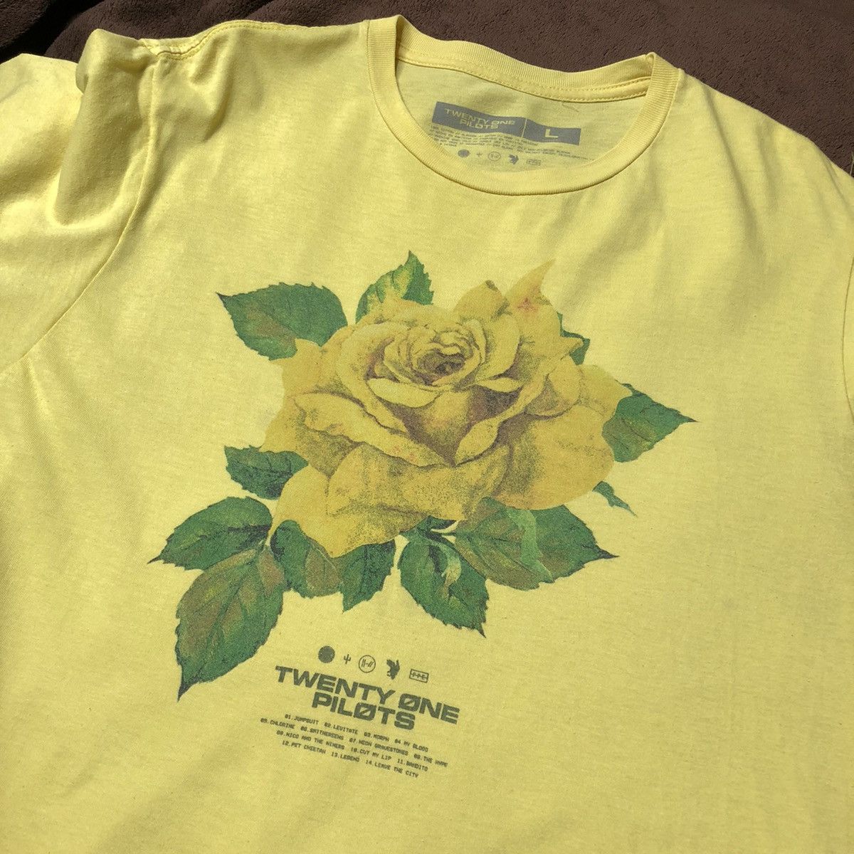 Band Tees Twenty One Pilots Band T Shirt Size US M / EU 48-50 / 2 - 1 Thumbnail