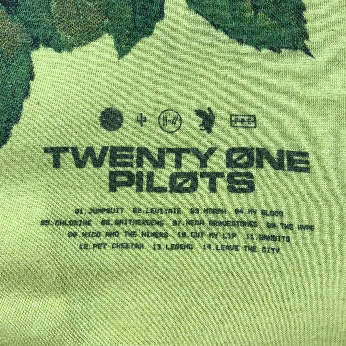 Band Tees Twenty One Pilots Band T Shirt Size US M / EU 48-50 / 2 - 4 Thumbnail