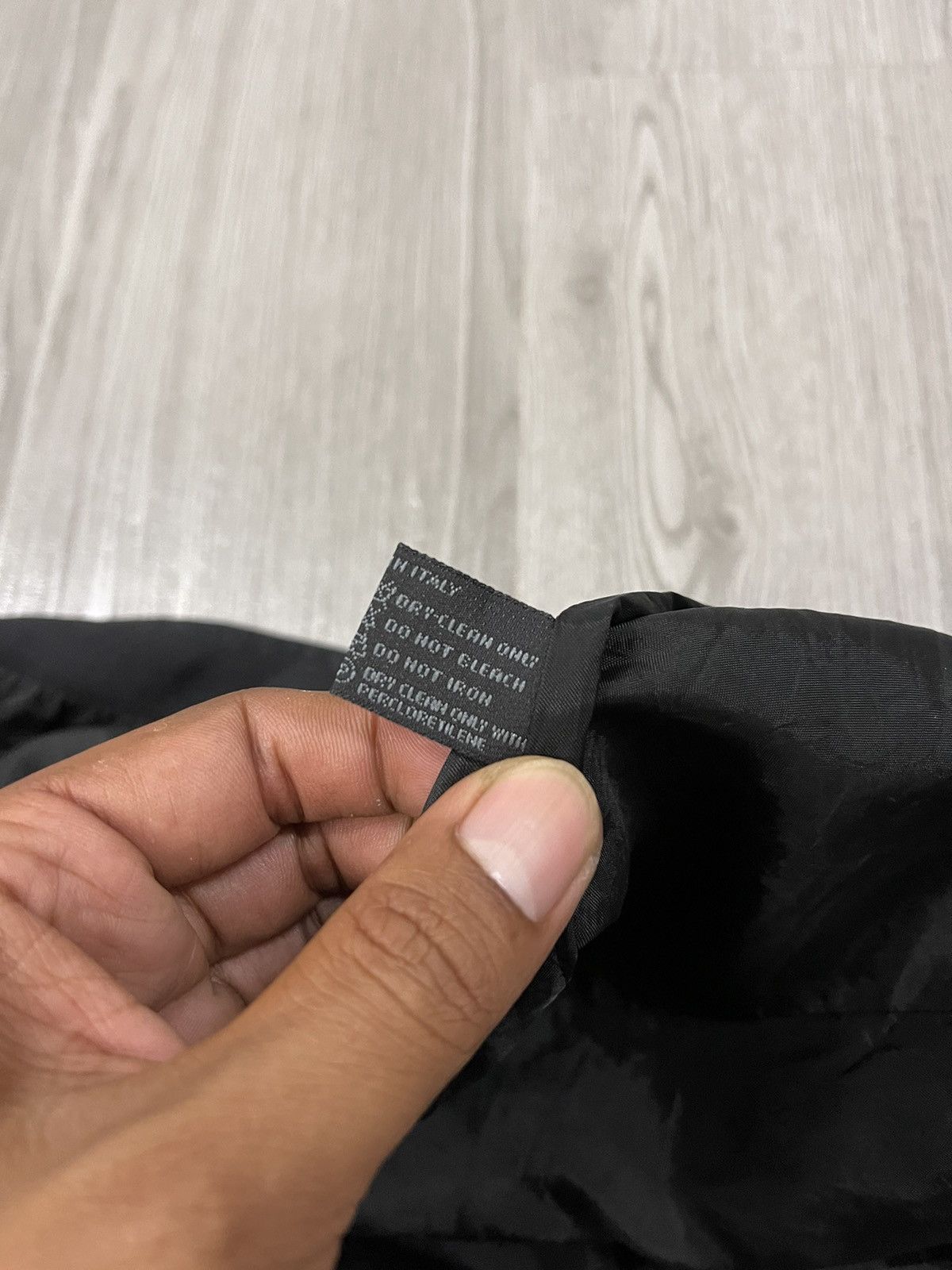 Prada Blacky PRADA Nylon IT42 SKIRT Size 28" / US 6 / IT 42 - 7 Thumbnail