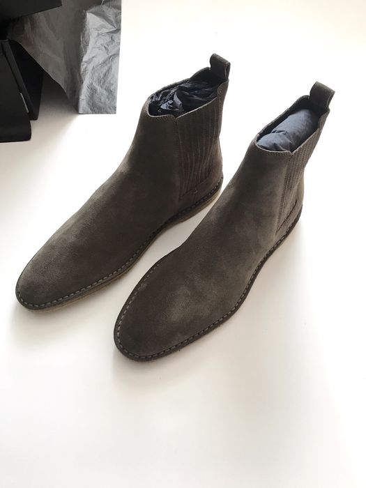 Saint laurent nino hot sale chelsea boots