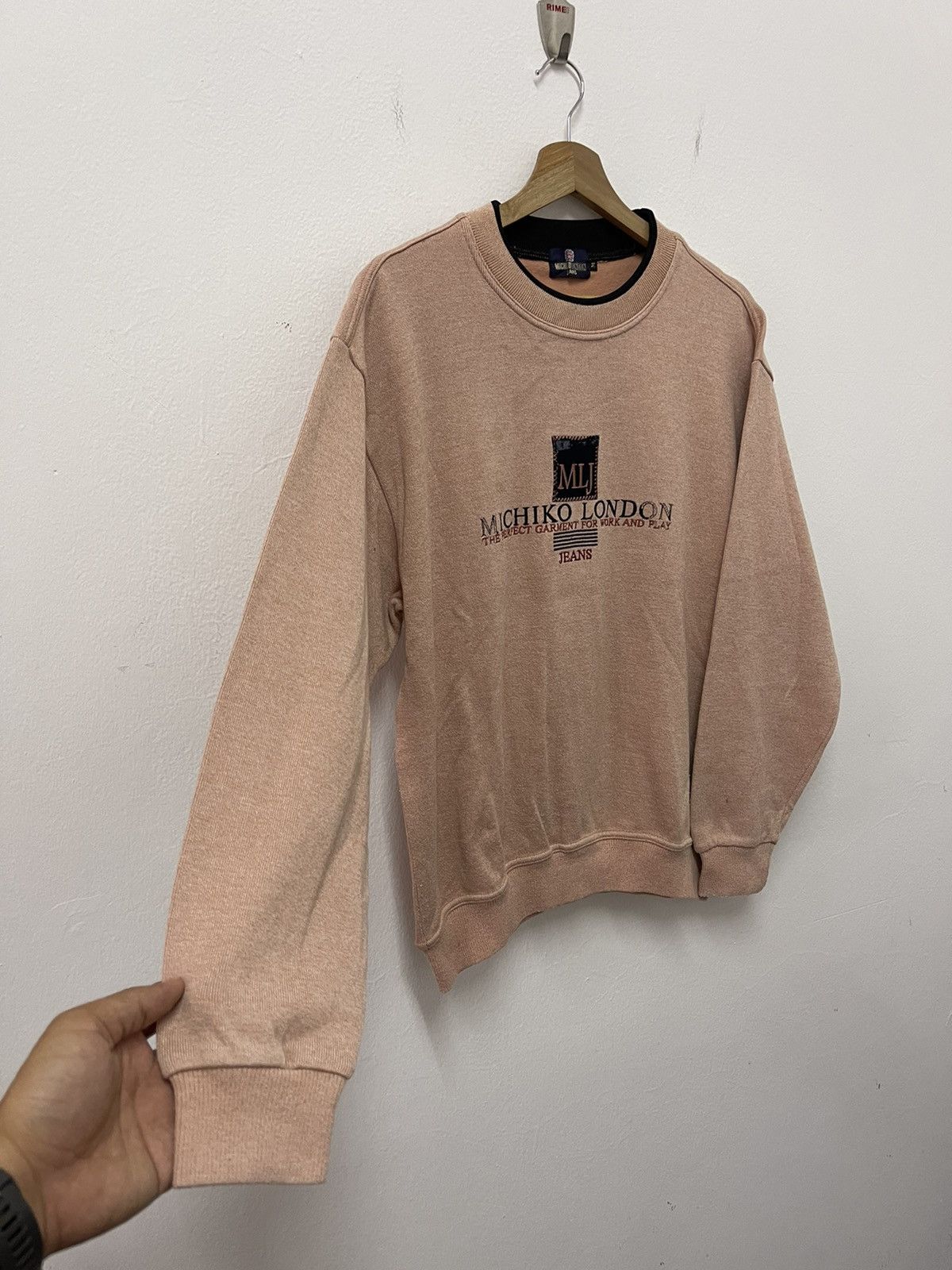 Japanese Brand × Michiko Koshino London × Vintage Vintage Michiko London Spell Out Embroidery Sweatshirt Size US S / EU 44-46 / 1 - 3 Thumbnail