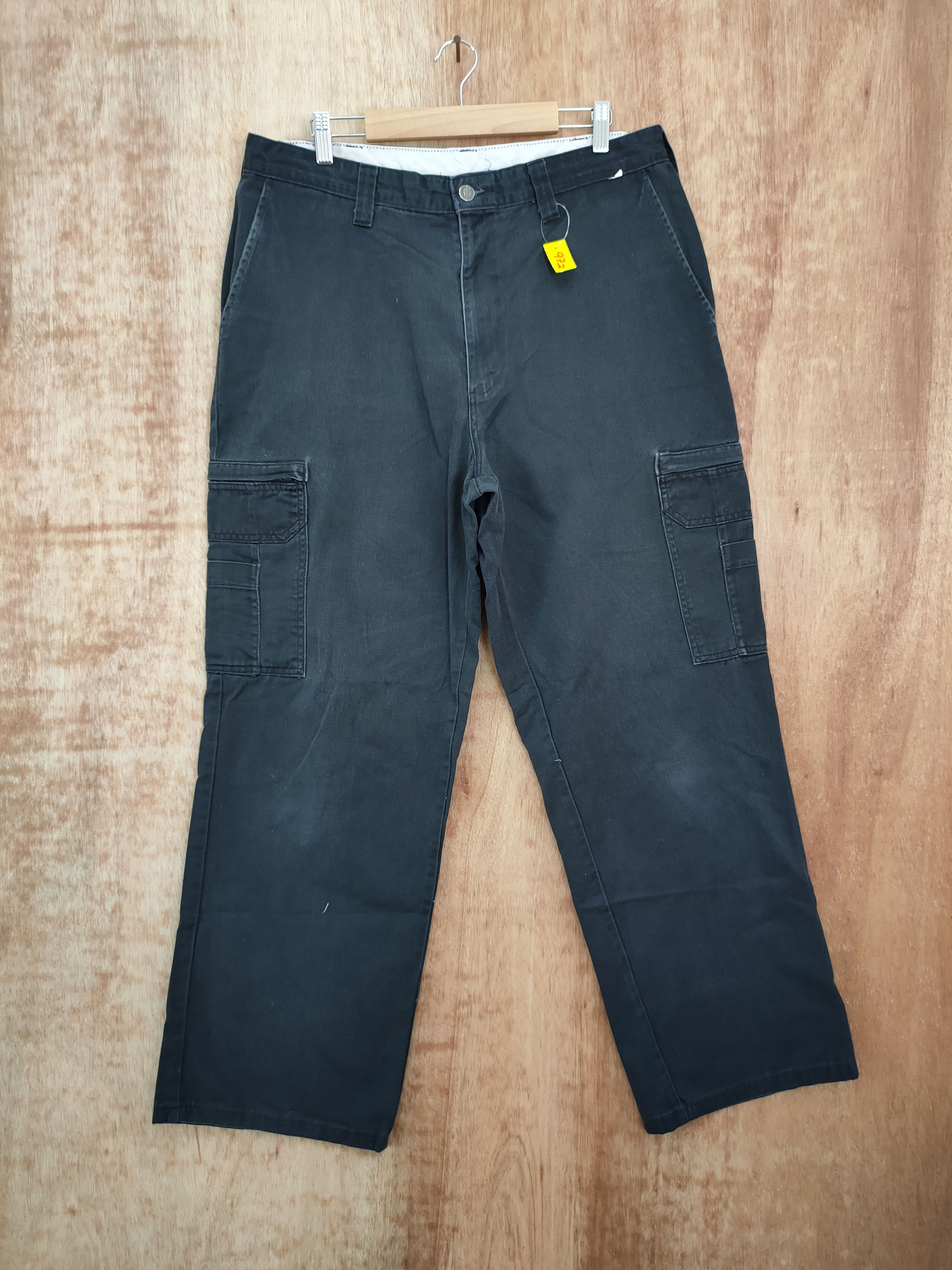 Dickies DL Dickies vintage faded black cargo pants #972 Size US 36 / EU 52 - 1 Thumbnail